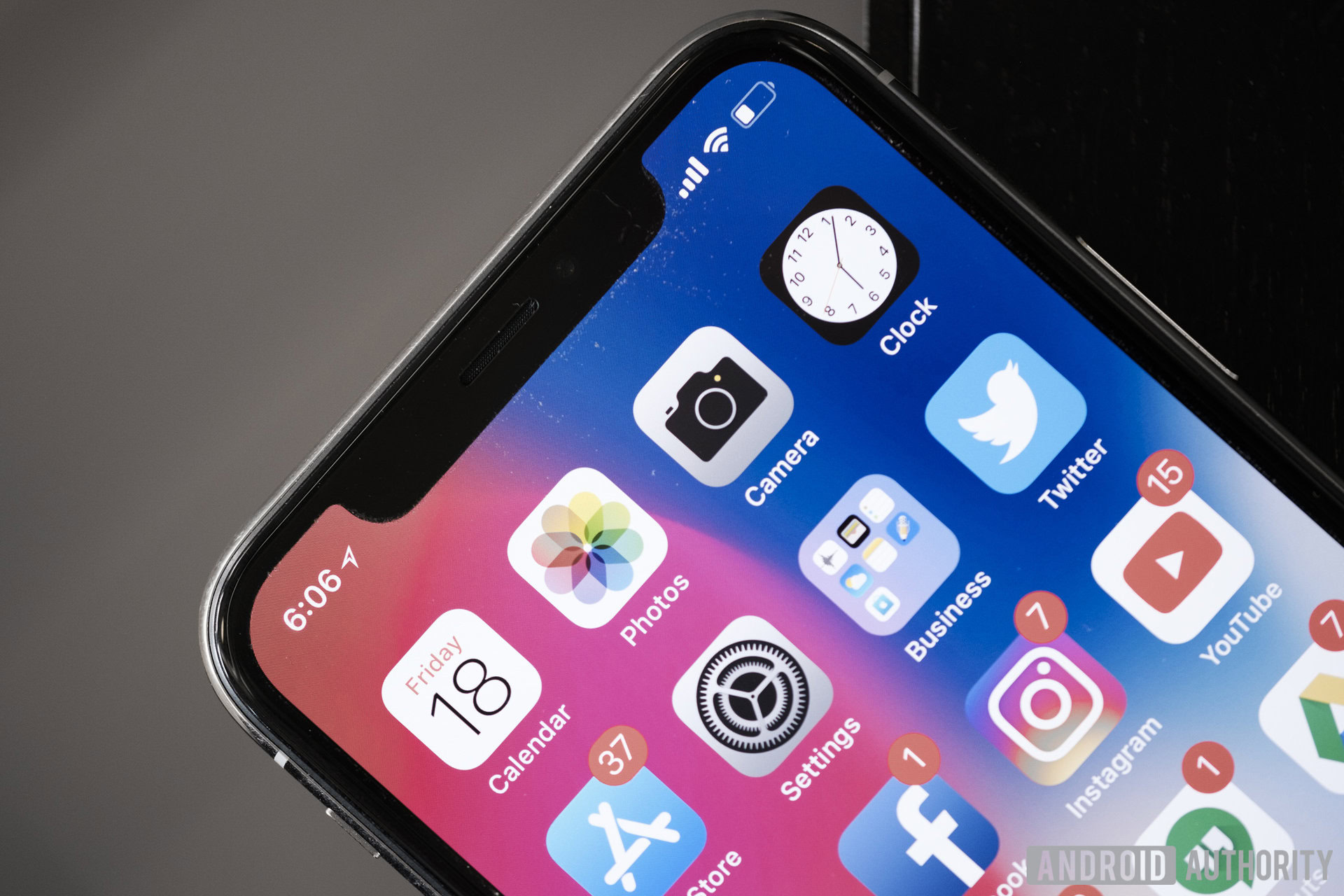 One Plus8 Com - FBI forces child porn suspect to unlock iPhone X using Face ID