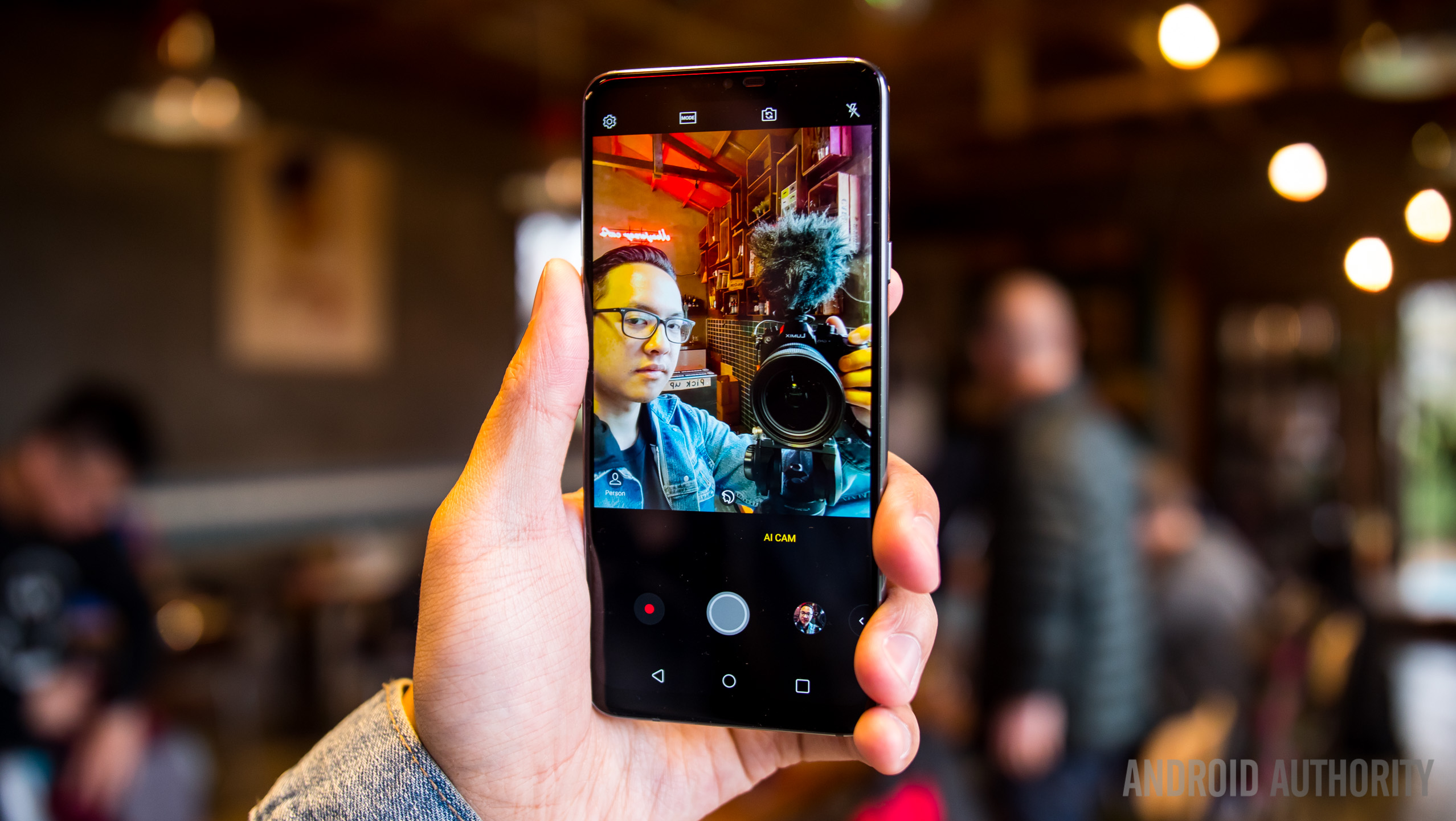 LG G7 Thinq selfie