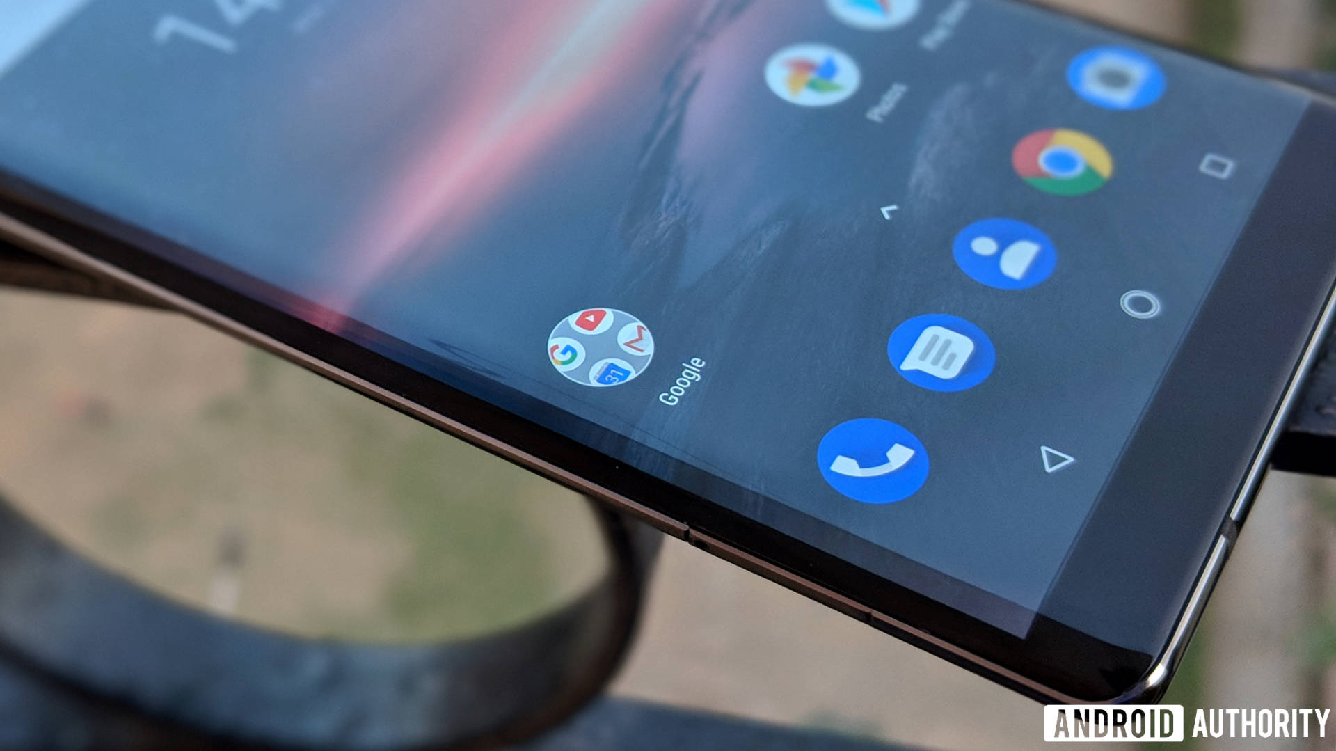Nokia 8 Sirocco review - curved screen
