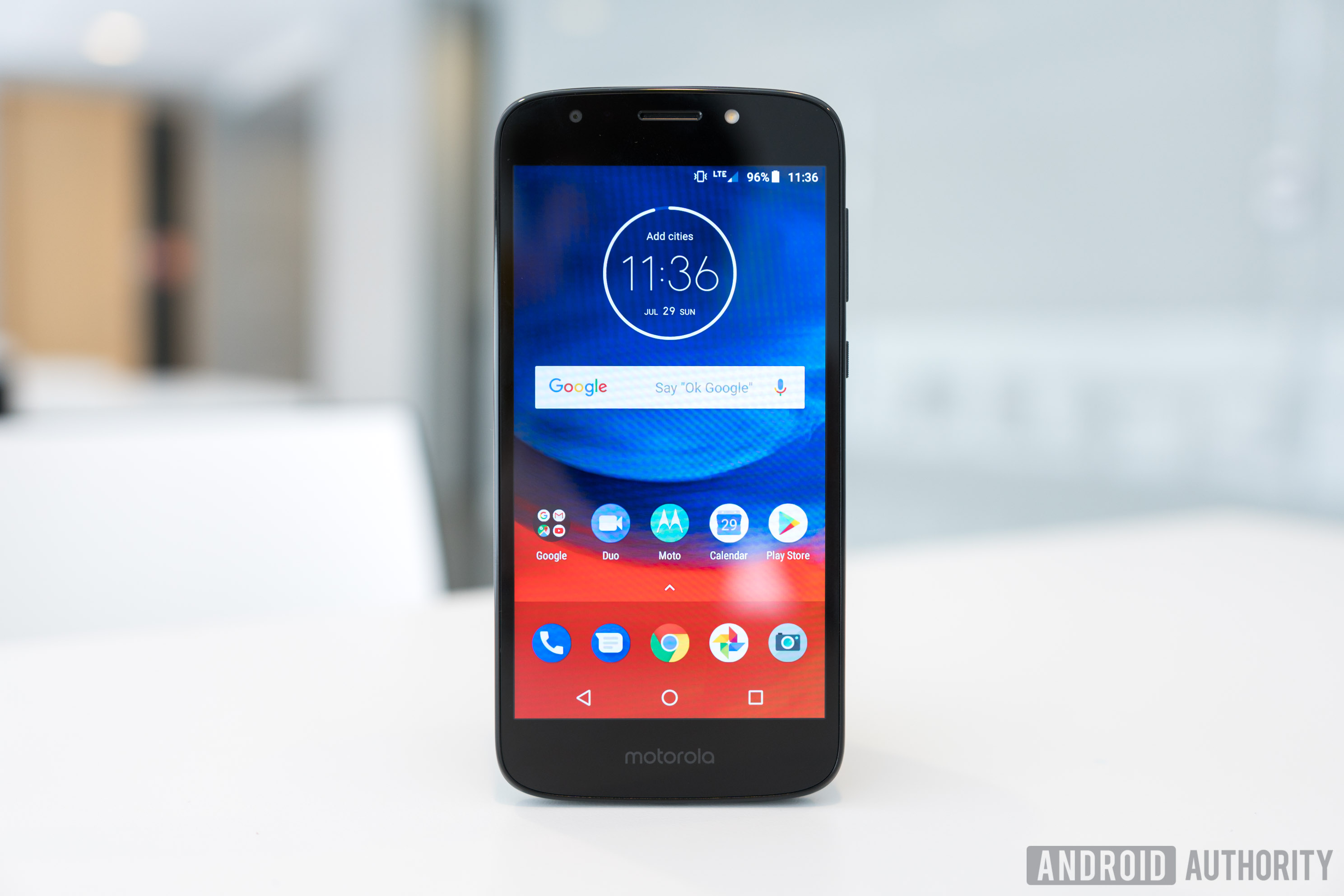 Motorola Moto E5 Play Front Display, Moto E5 Play review