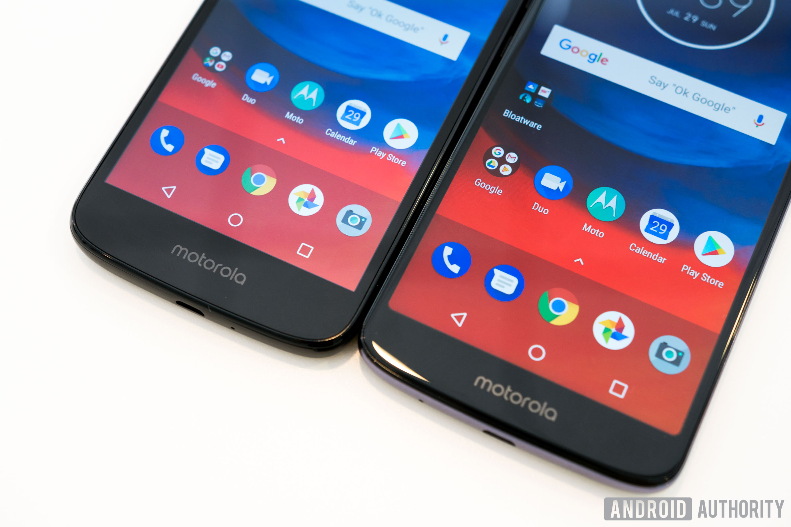 Motorola Moto E5 Play and Moto E5 Plus Front Chins Navigation On Table, Moto E5 Plus review