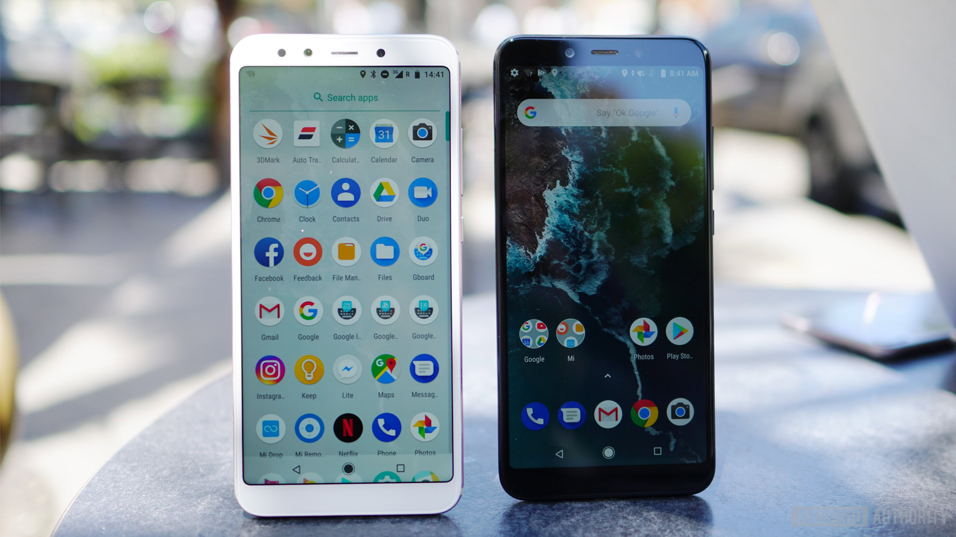 Xiaomi Mi A2 white and black phones side by side, showing the home screen