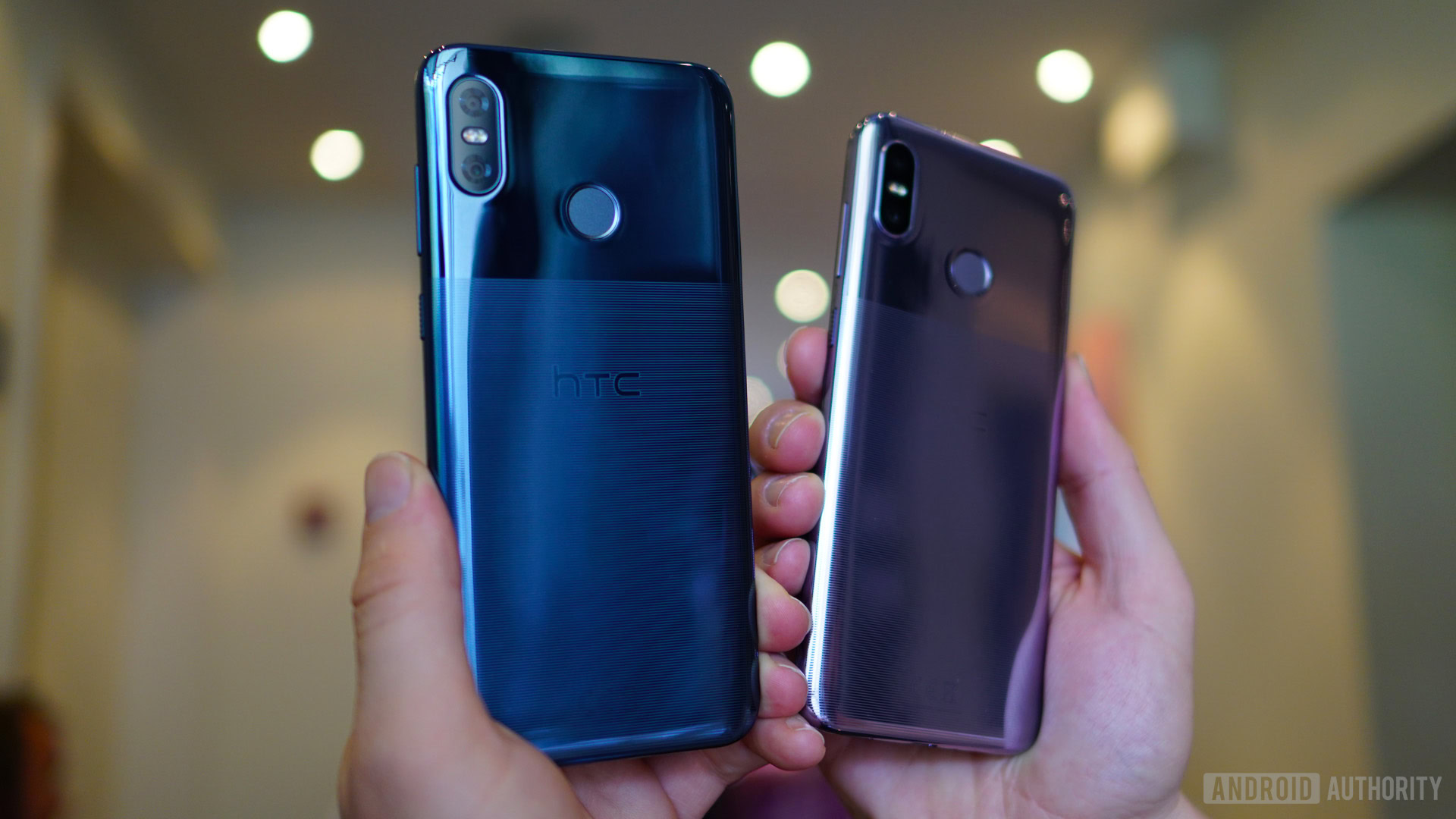 HTC U12 Life Moonlight Blue and Twilight Purple colors