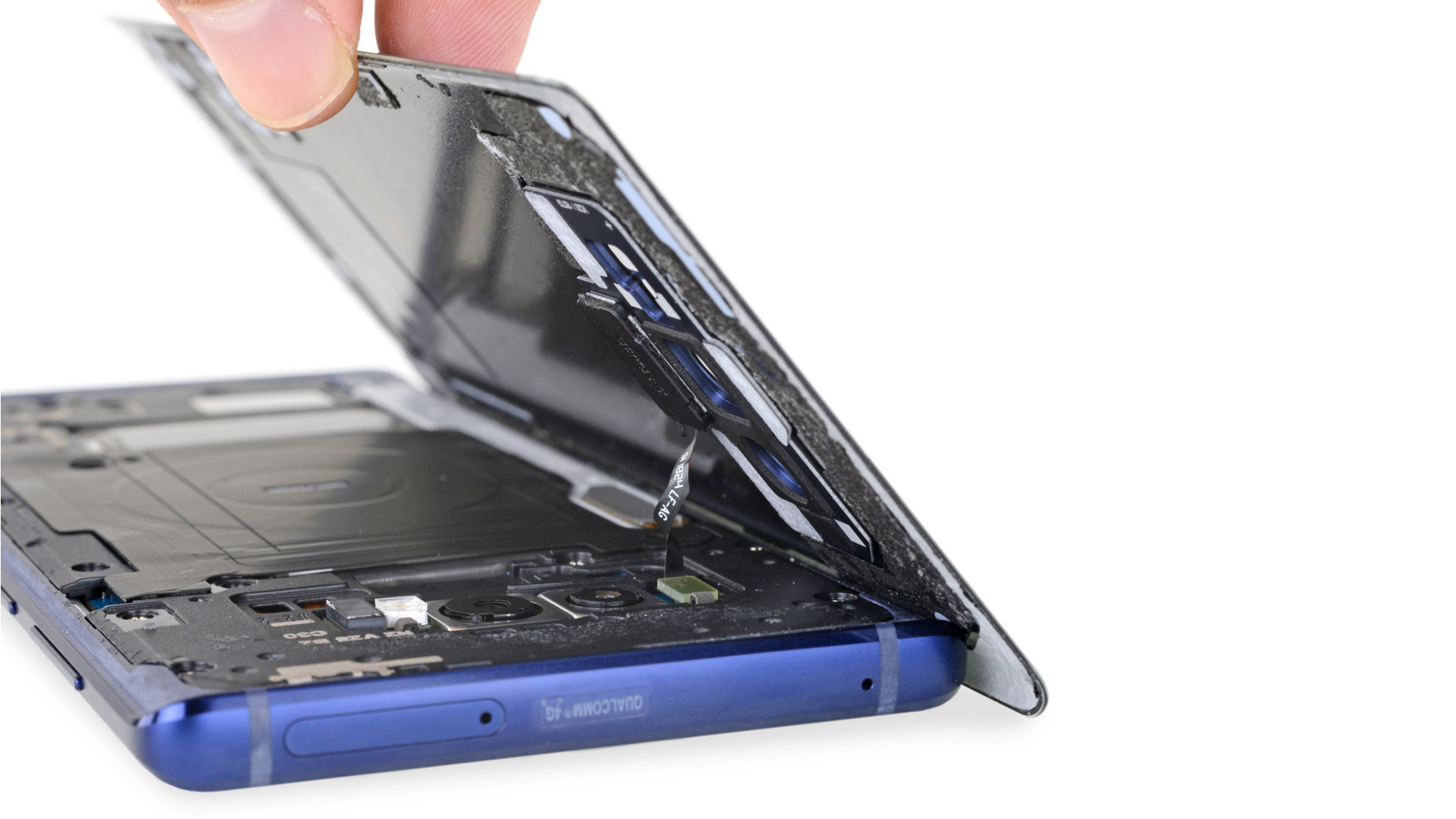 The Galaxy Note 9 teardown, via iFixit.