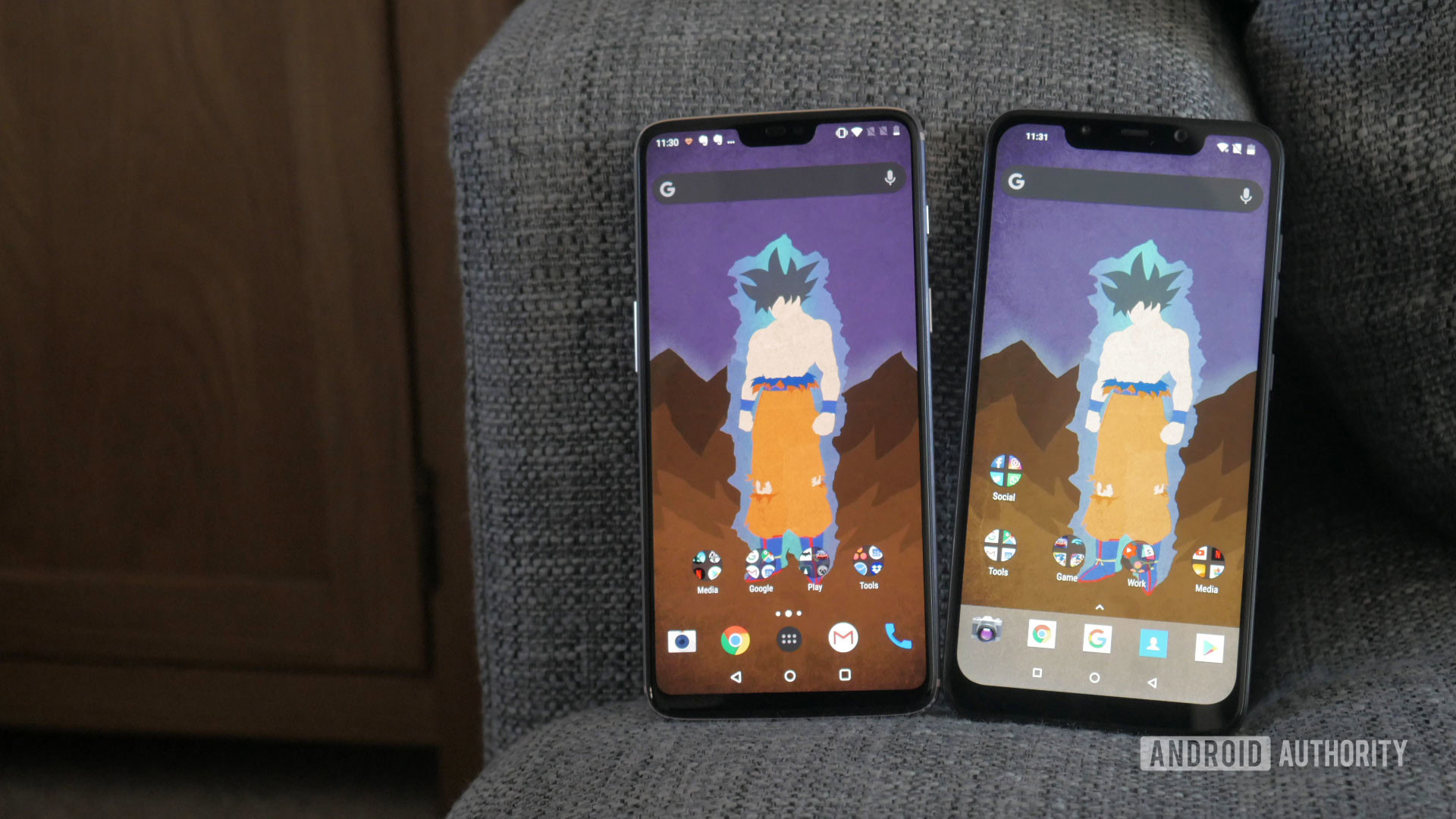 OnePlus 6 vs POCOphone F1 Screen