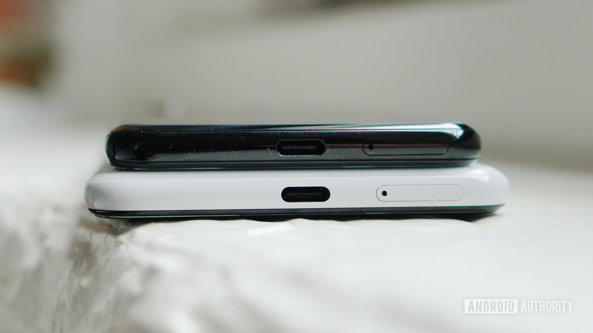 Google Pixel 3 and Pixel 3 XL charging port