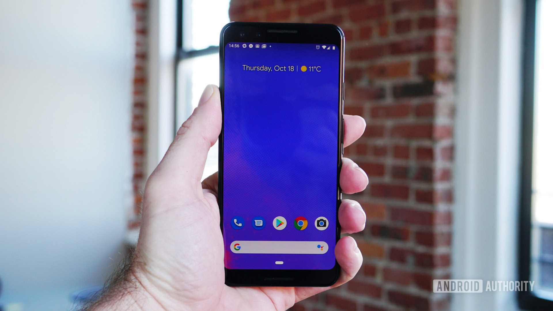 Google Pixel 3 in hand