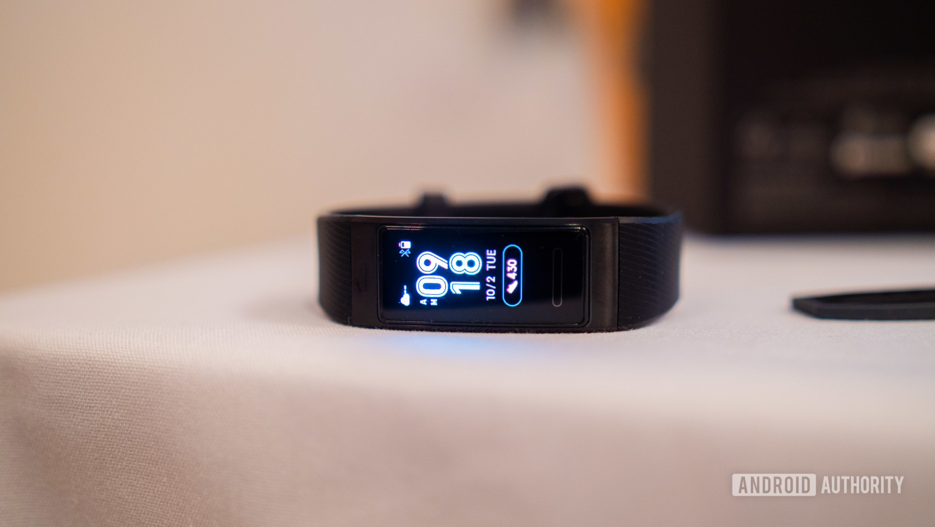 Huawei Band 3 Pro Hands On