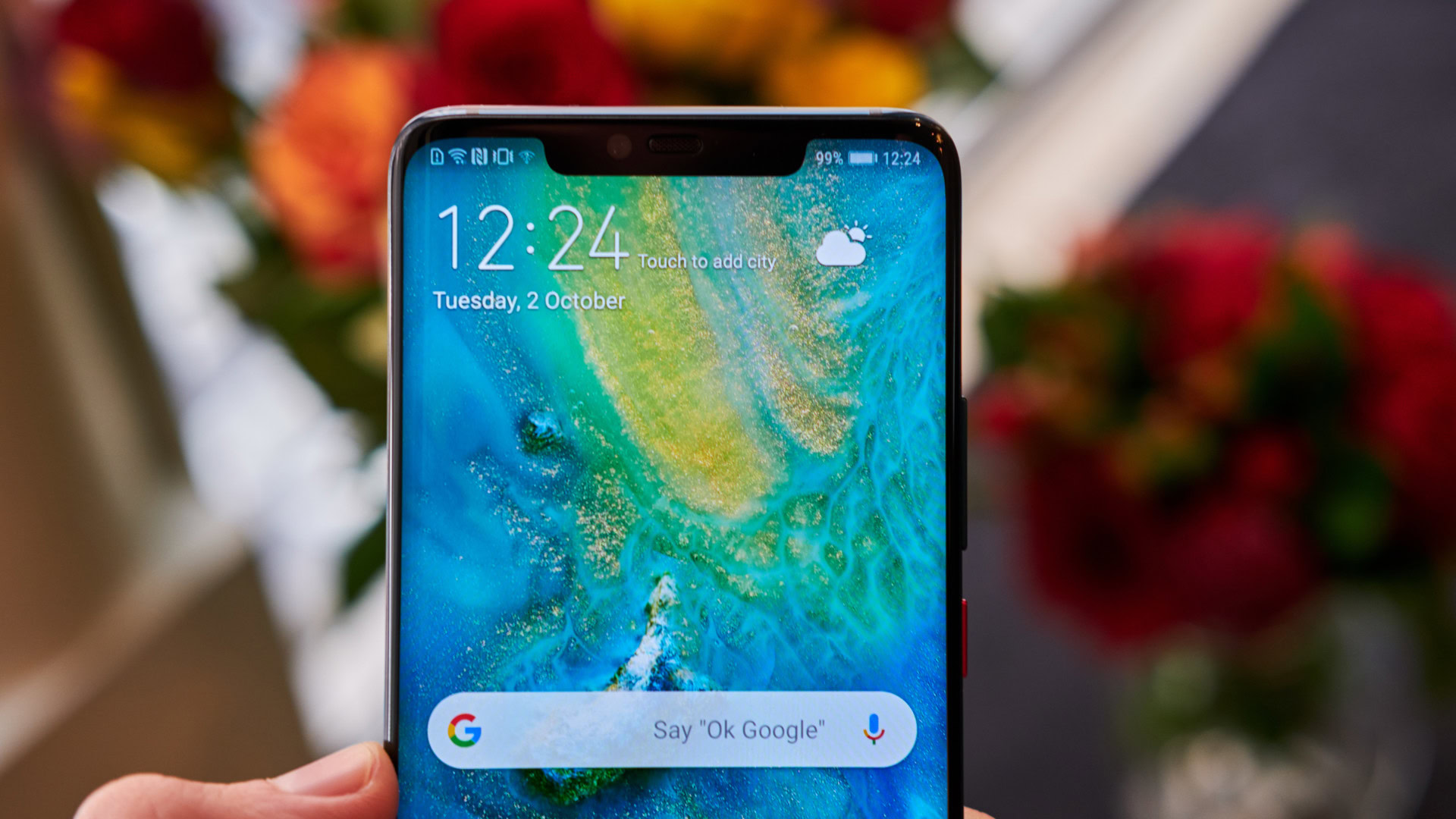 the front of the HUAWEI Mate 20 Pro showing the notch