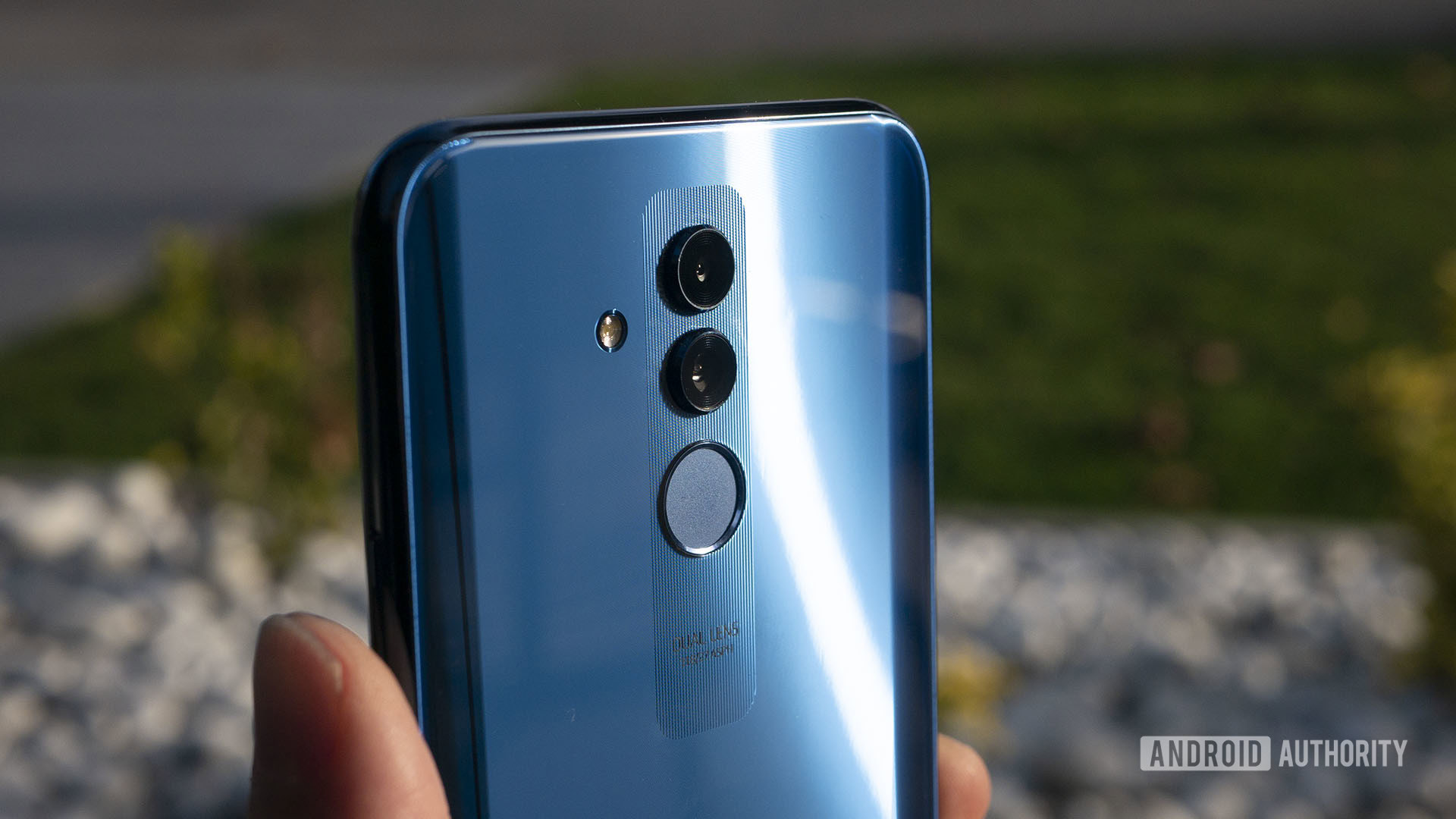 Sportman poort Geleerde HUAWEI Mate 20 Lite review: Not so smart - Android Authority