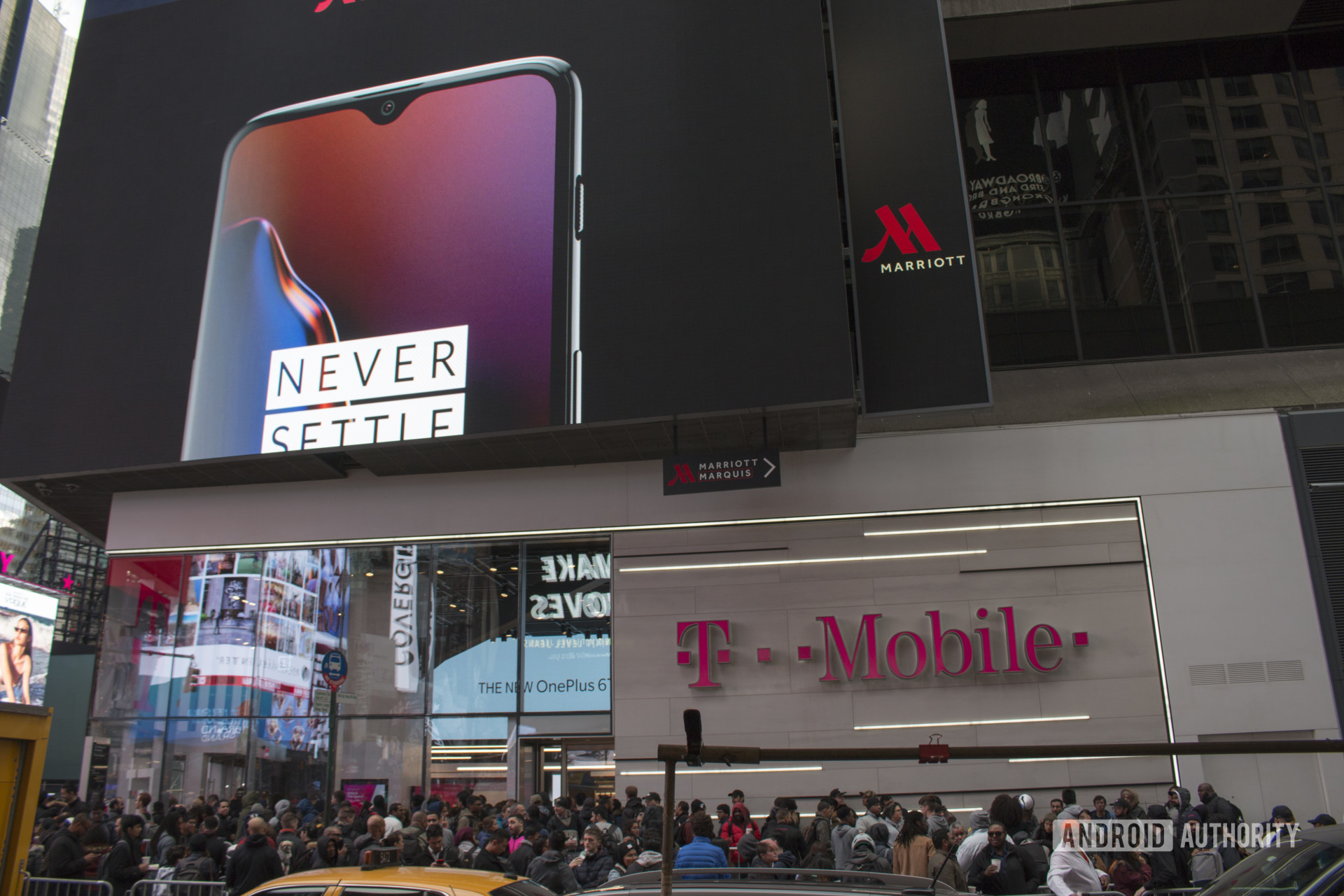 A photo from the OnePlus 6T pop-up event in New York City.