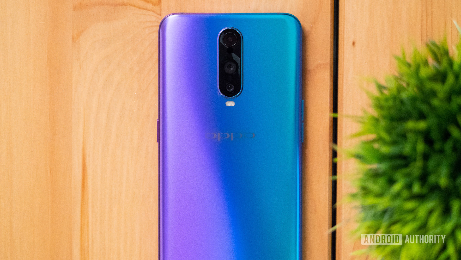 Oppo R17 Pro review: More cameras, more batteries, more speed 