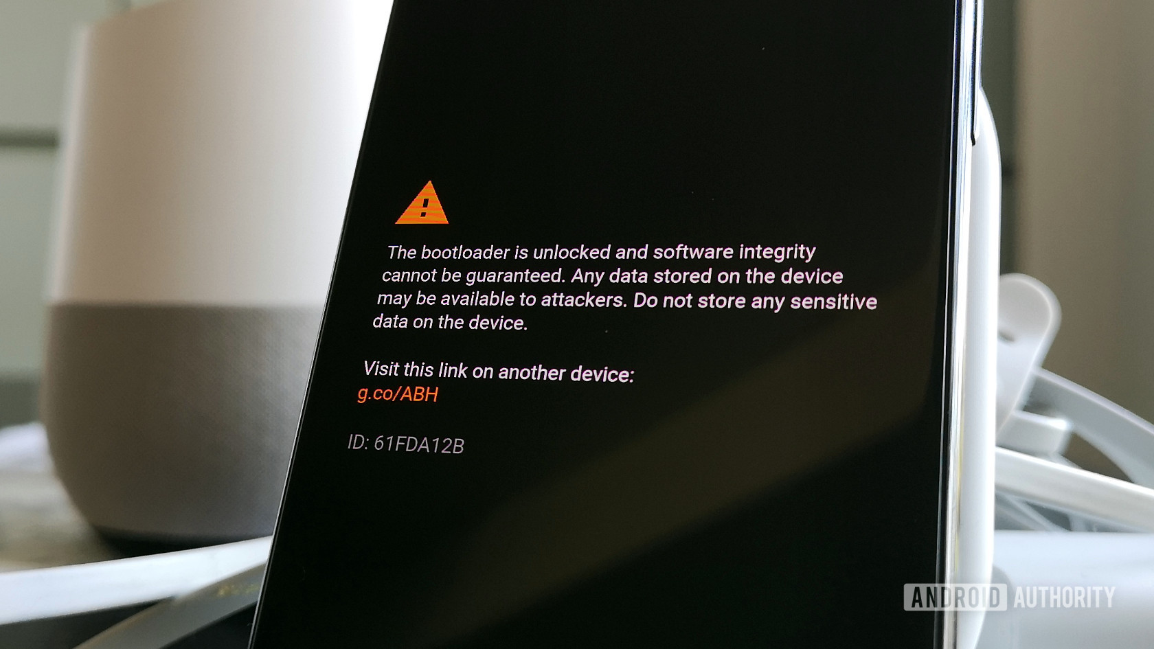 Warning message displayed once the Google Pixel 3 bootloader is unlocked