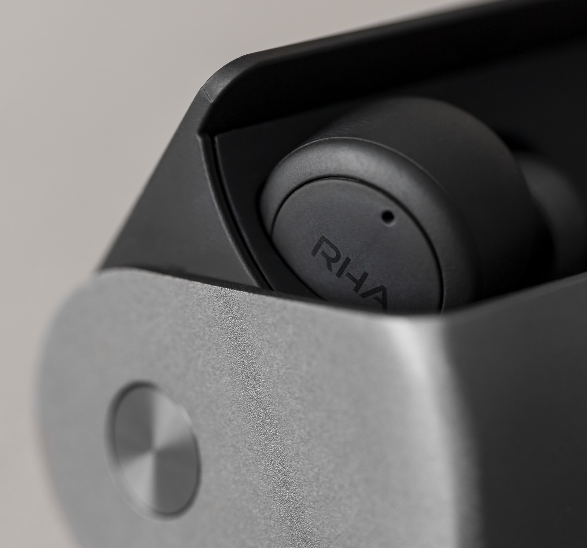 RHA TrueConnect: A close-up of the case opening to reveal the earbuds.