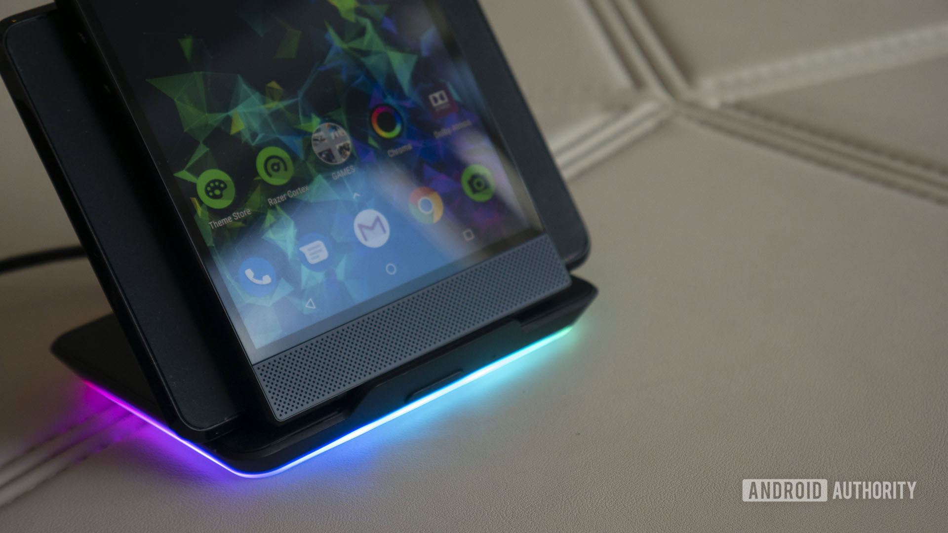 Razer Phone 2 charging stand