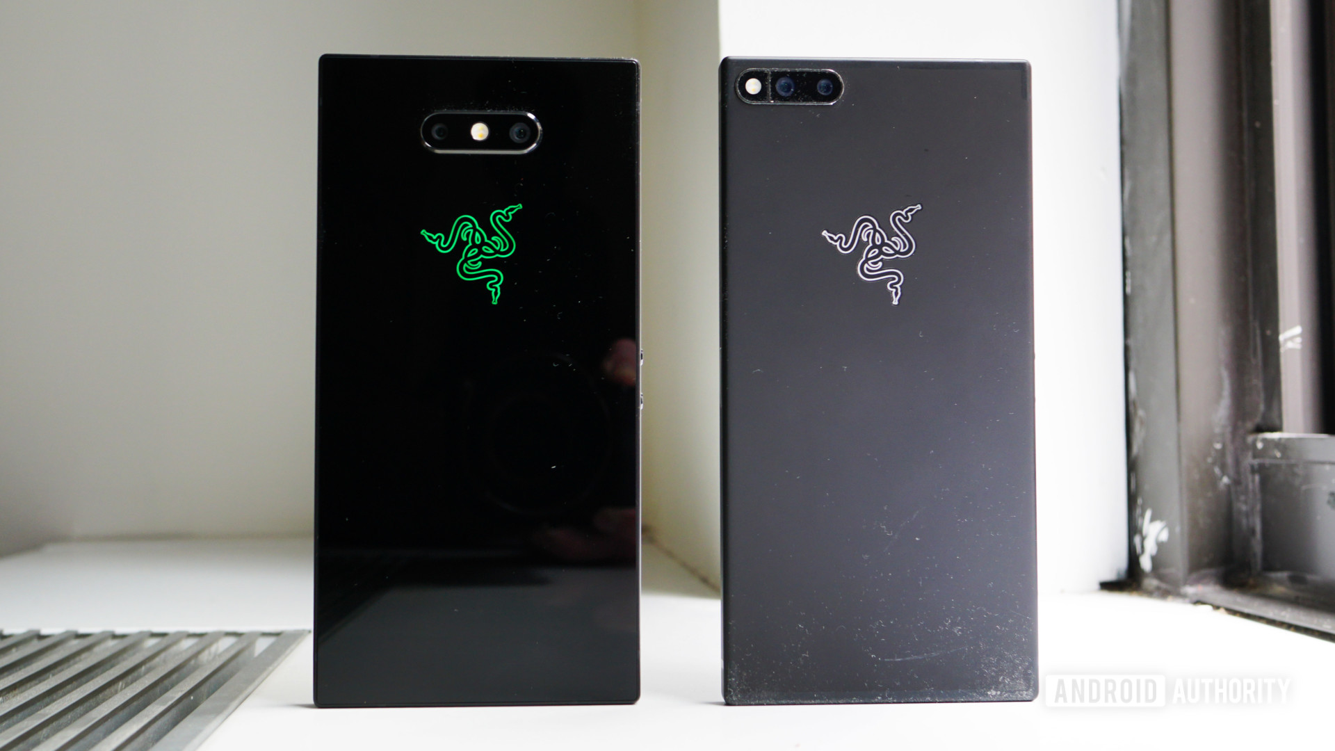 Razer Phone 2 vs Razer Phone - rear