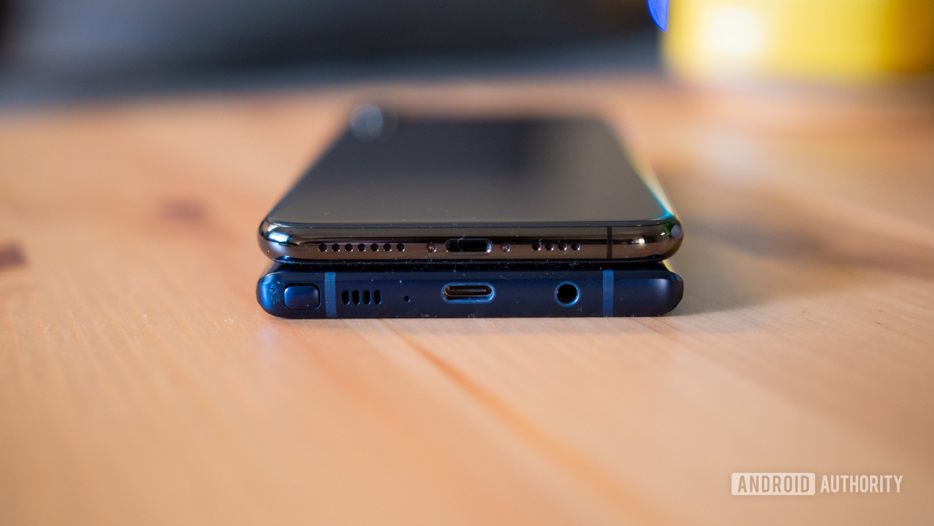 Samsung Galaxy Note 9 vs Apple iPhone XS Max