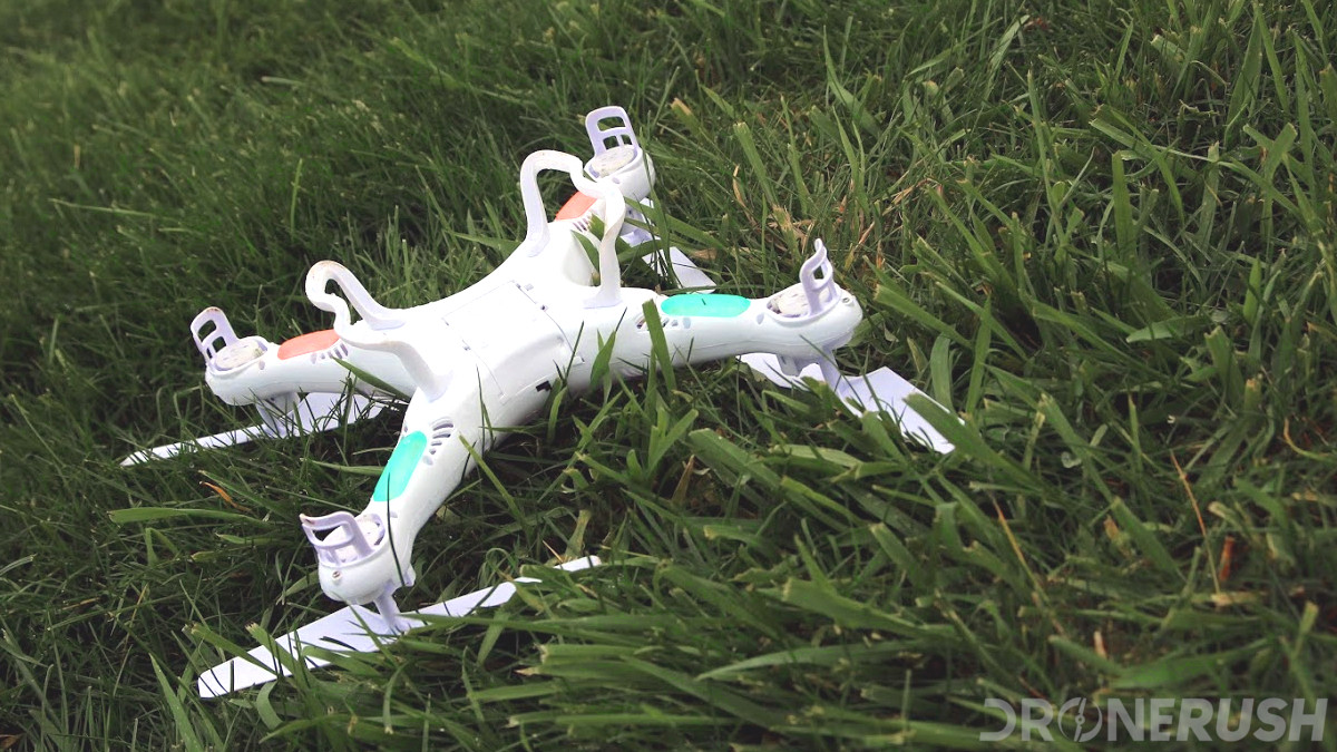 Syma X5c upside down in grass drone crash
