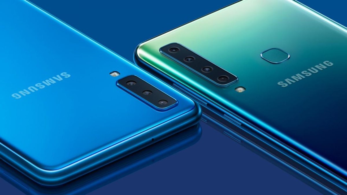 The Samsung Galaxy A9 (2018) image renders on a blue background.