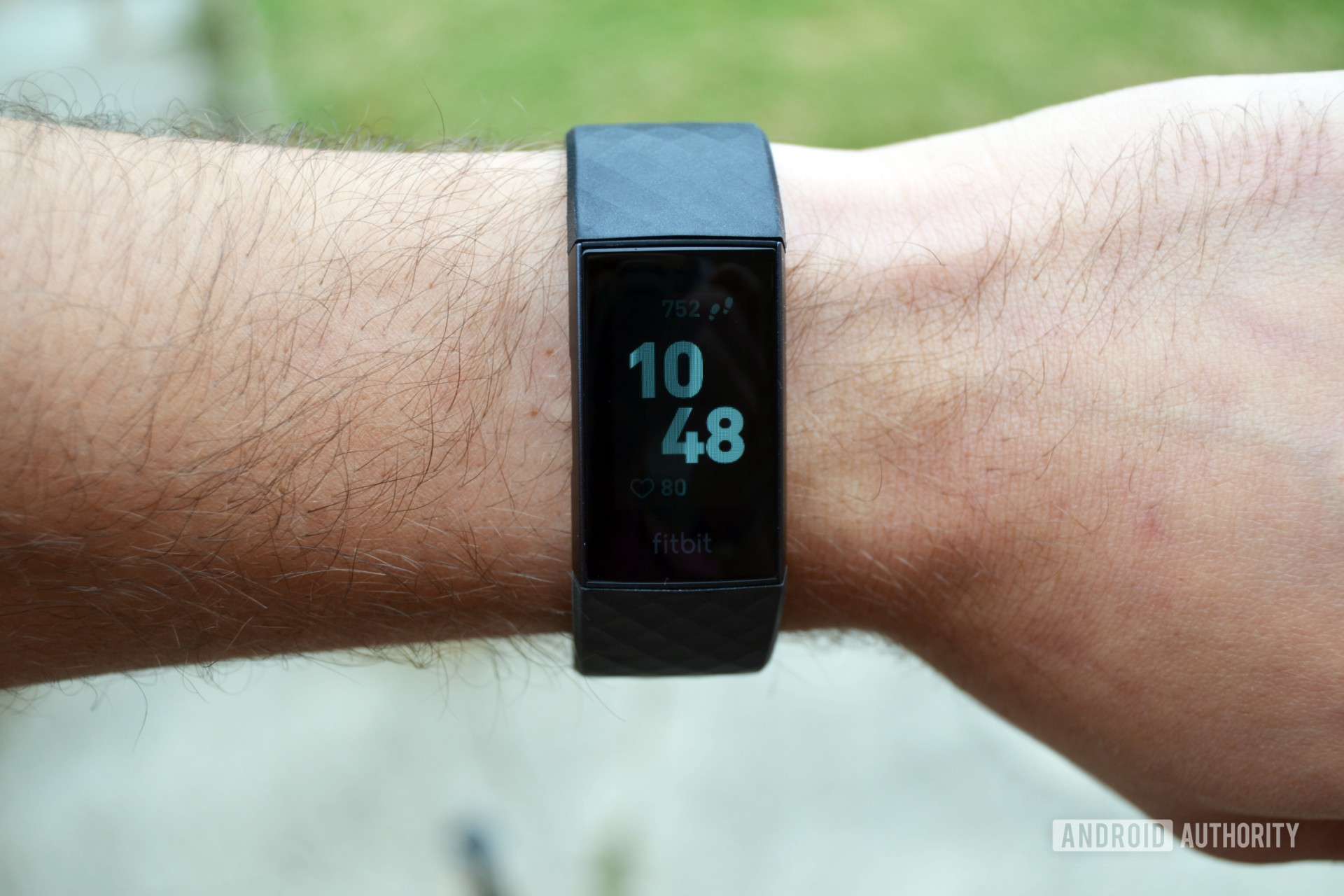 fitbit charge 3 black band display
