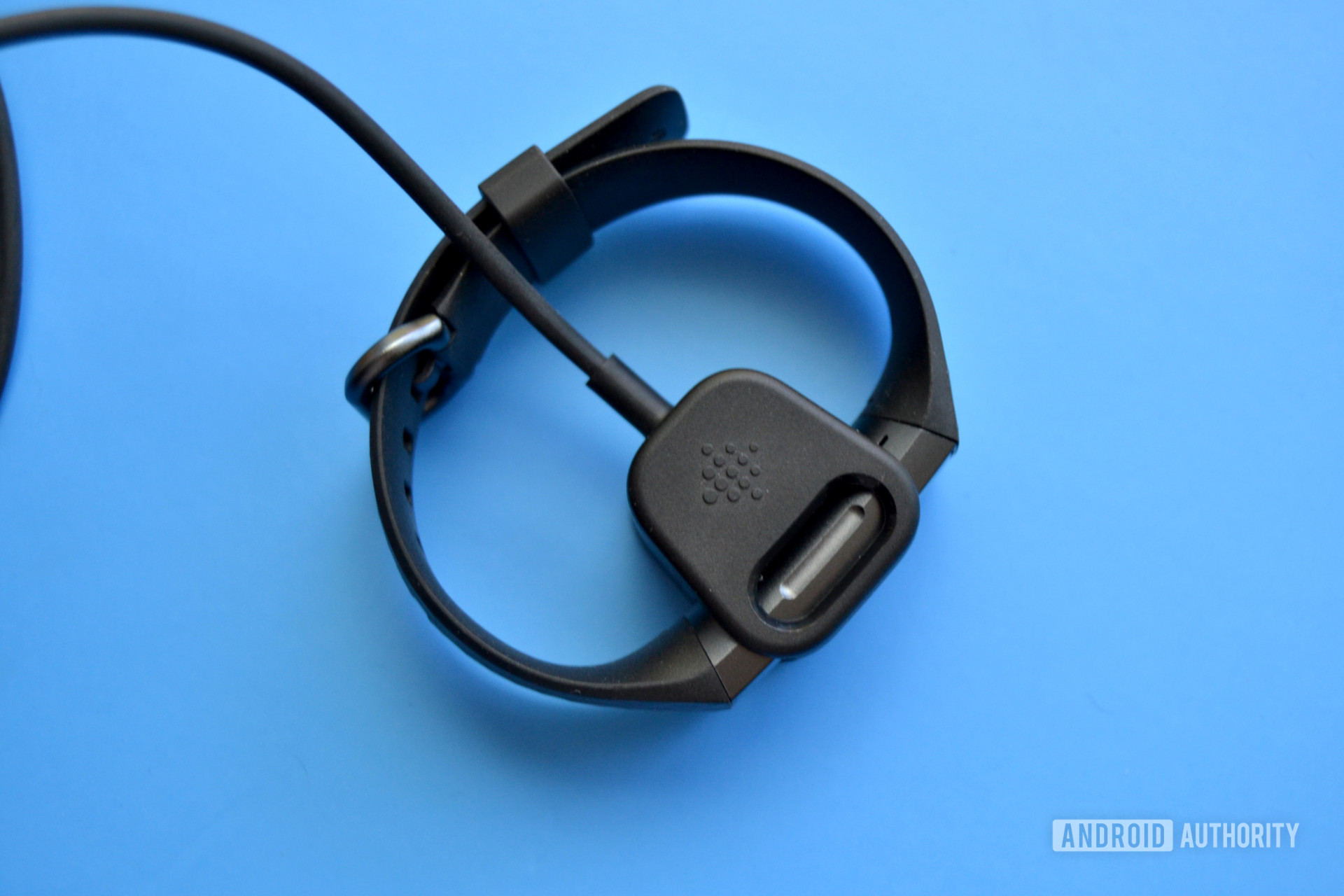 fitbit charge 3 review charger battery life