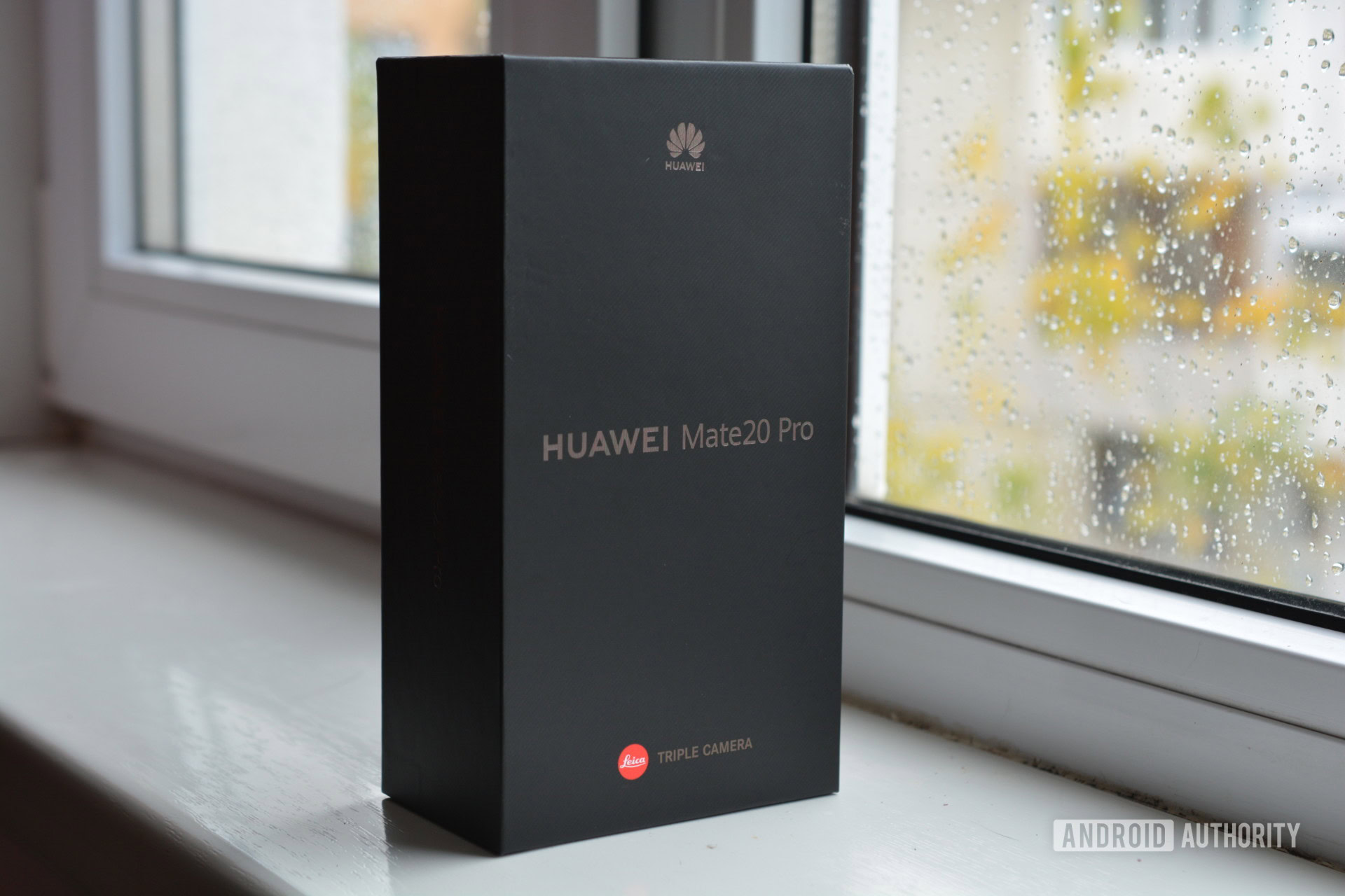 huawei mate 20 pro retail box