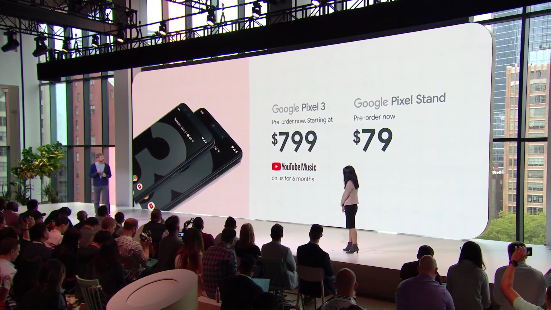 Photo of the price reveal at the presentation on the Google Pixel 3