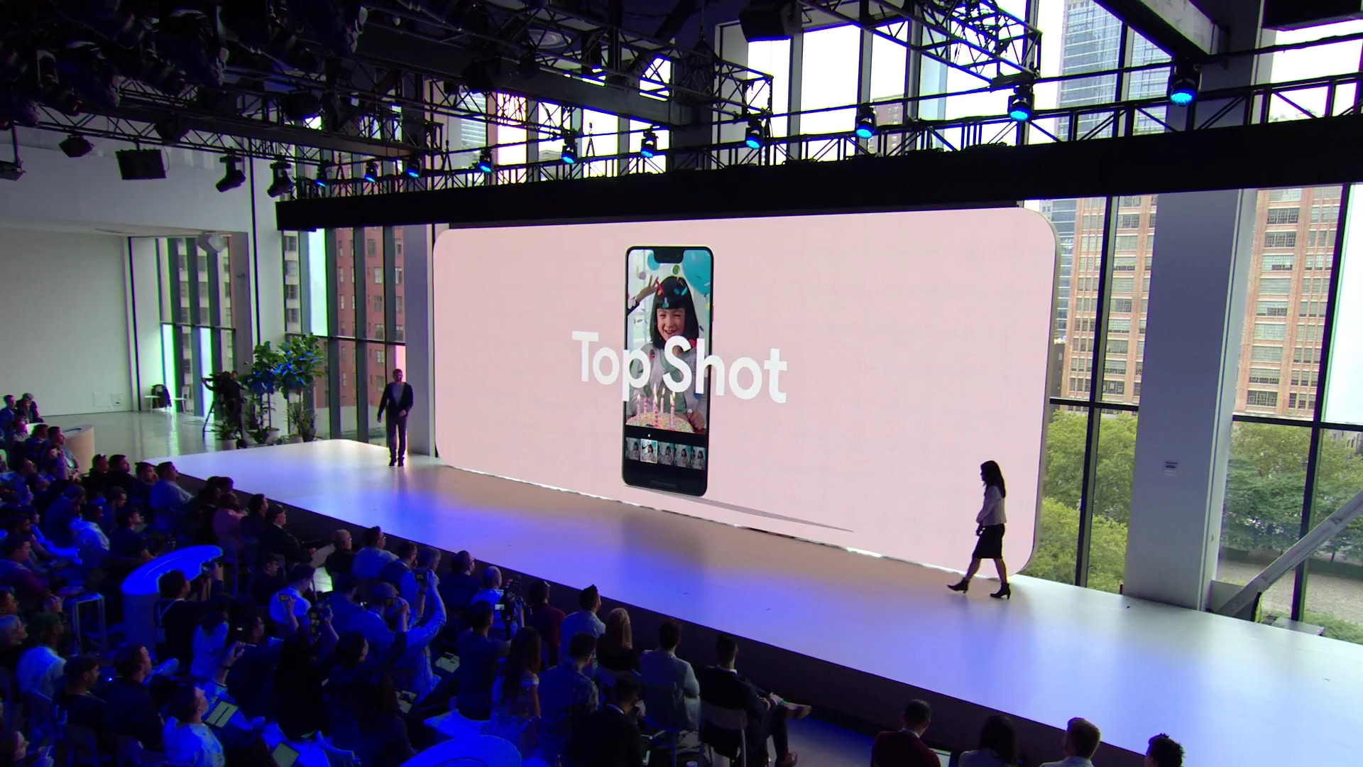 Google reveals the Top Shot feature at its Pixel 3 event.