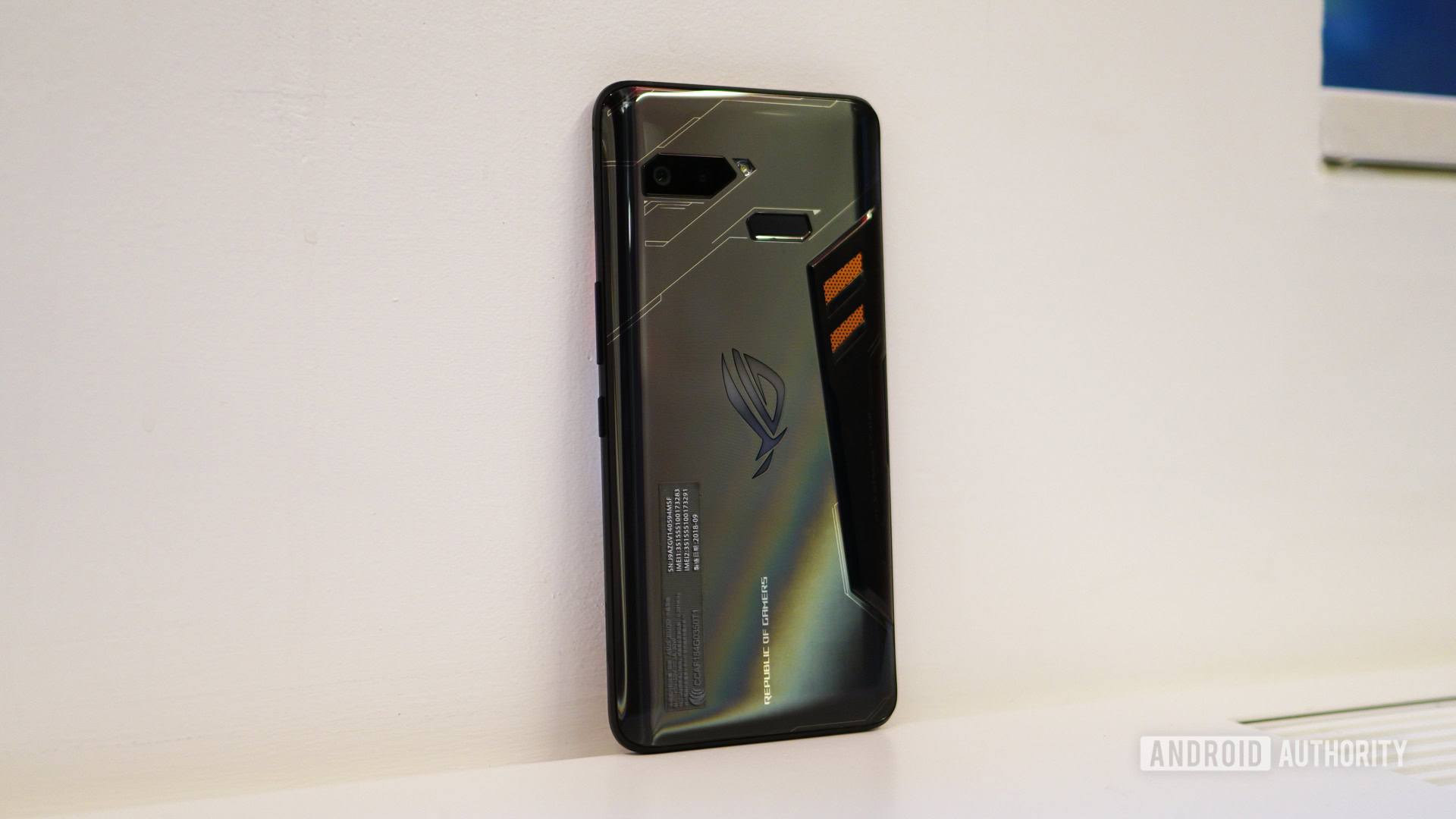 ASUS ROG Phone back design