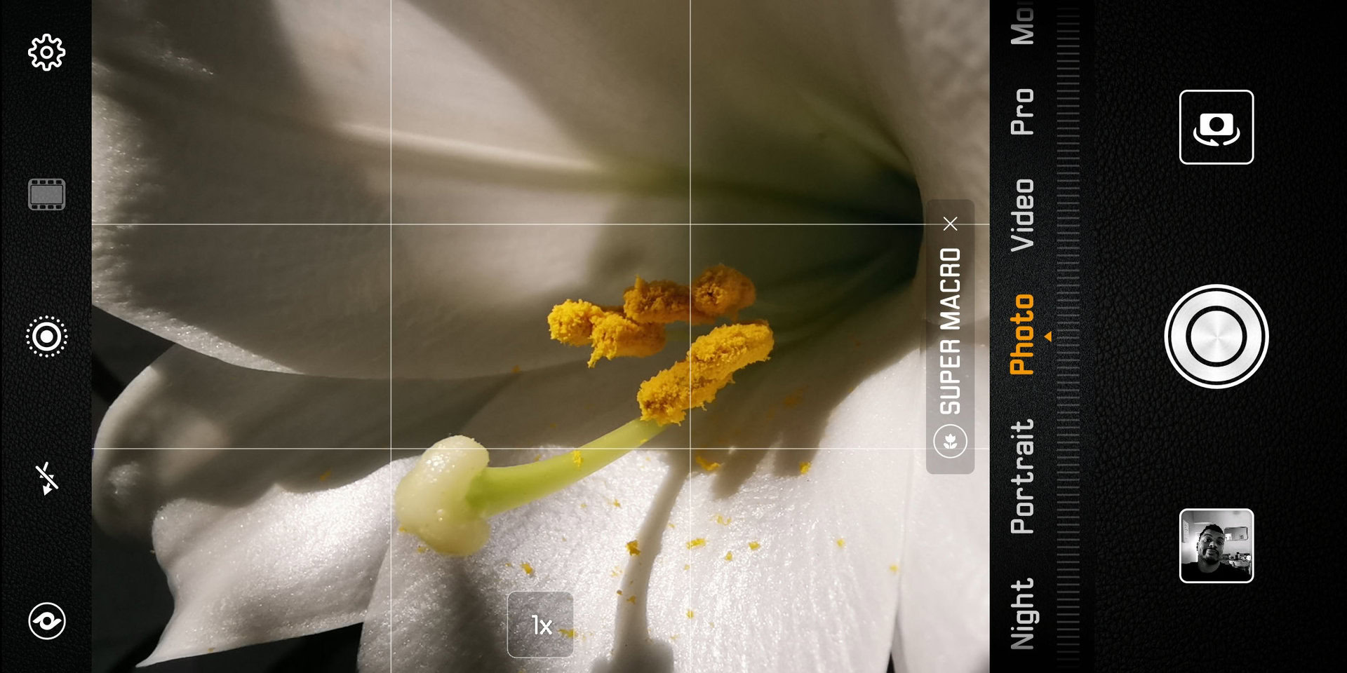 The HUAWEI Mate 20 Pro camera app.