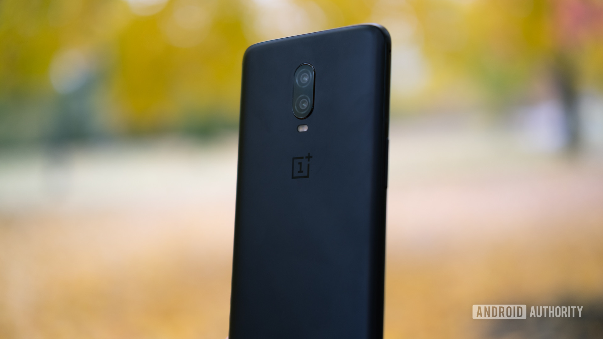 Black OnePlus 6 back side - what to expect in 2019.