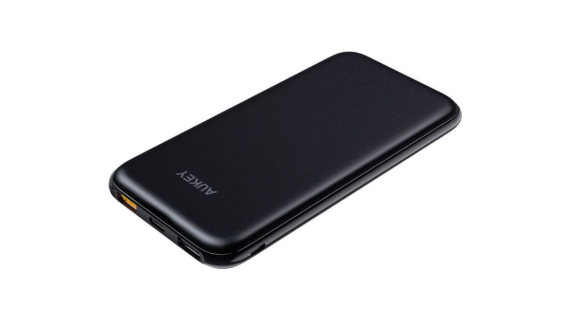 OnePlus 7 Pro accessories - AUKEY power bank