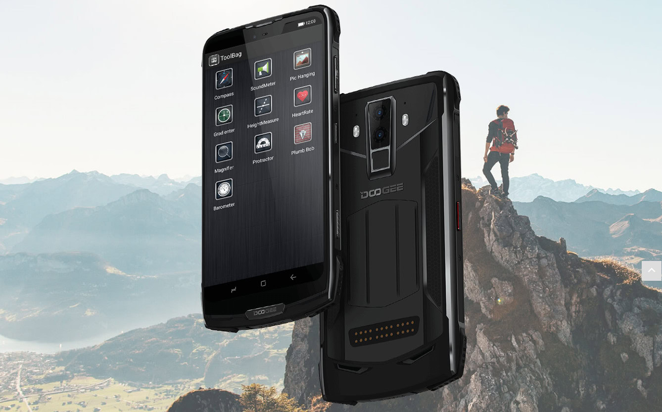 The DOOGEE S90 smartphone.