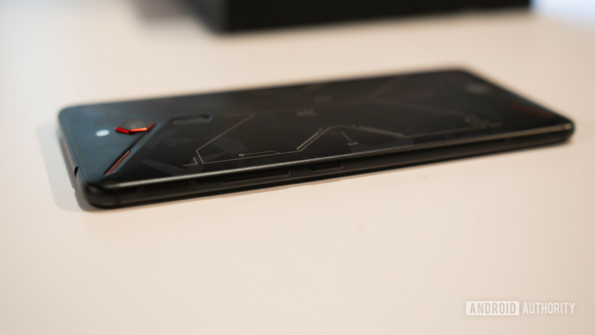 nubia REDMAGIC Mars hands-on review left side