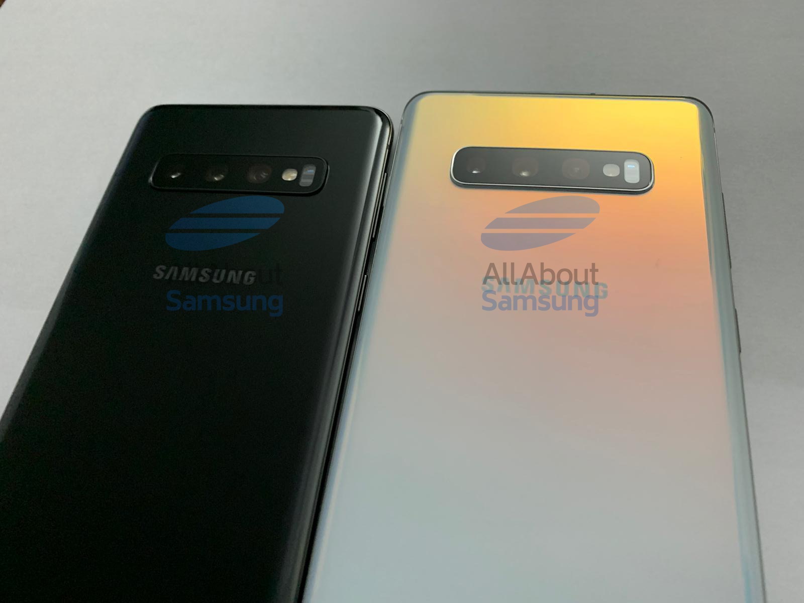 Leaked photos of the Galaxy S10 and Galaxy S10 Plus side-by-side from the back. 
