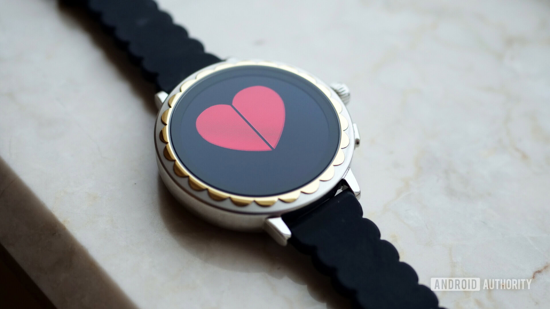 Frontside Kate Spade Scallop Smartwatch 2 - CES 2016