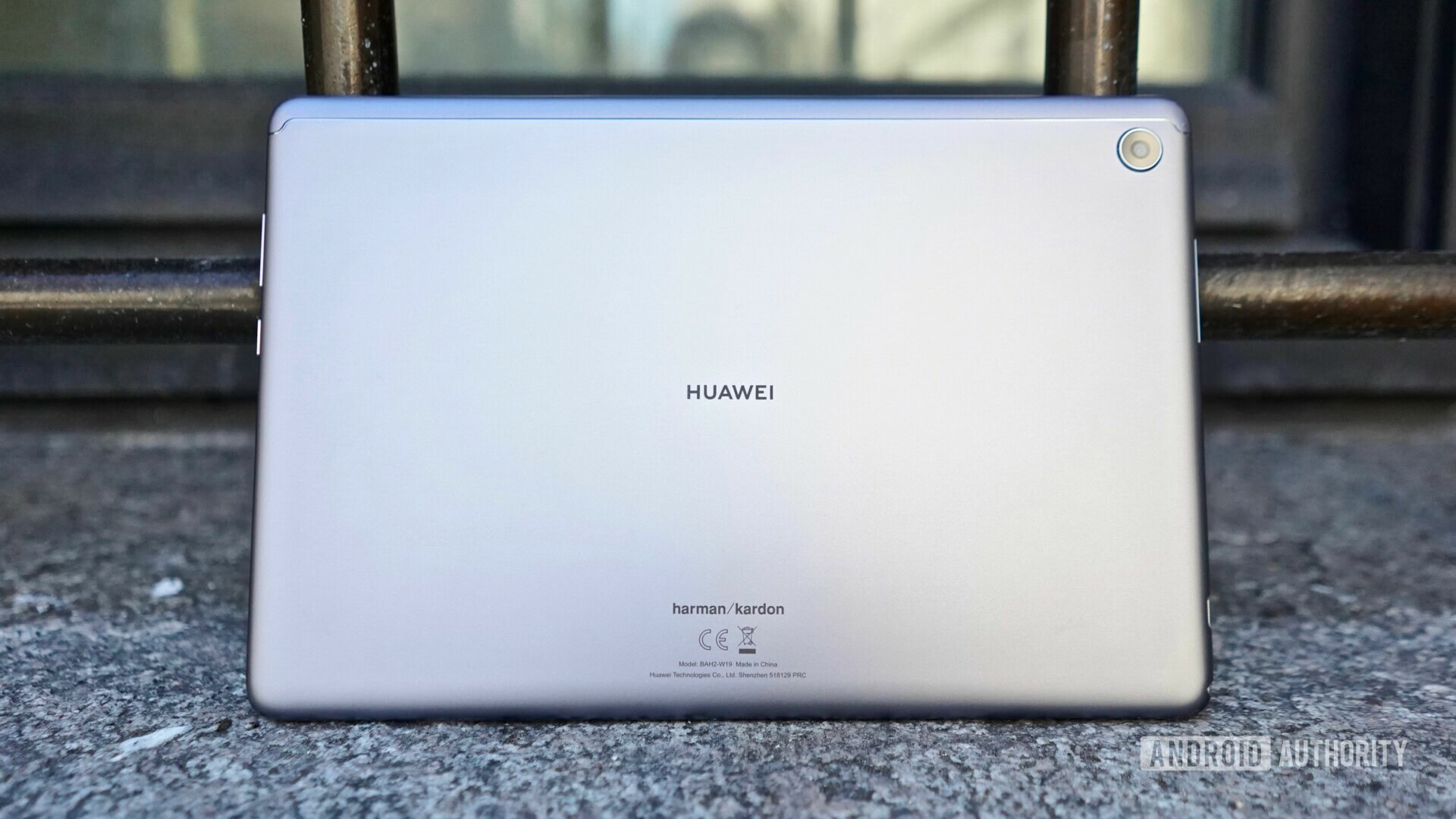 rear view of HUAWEI MediaPad 5 Lite