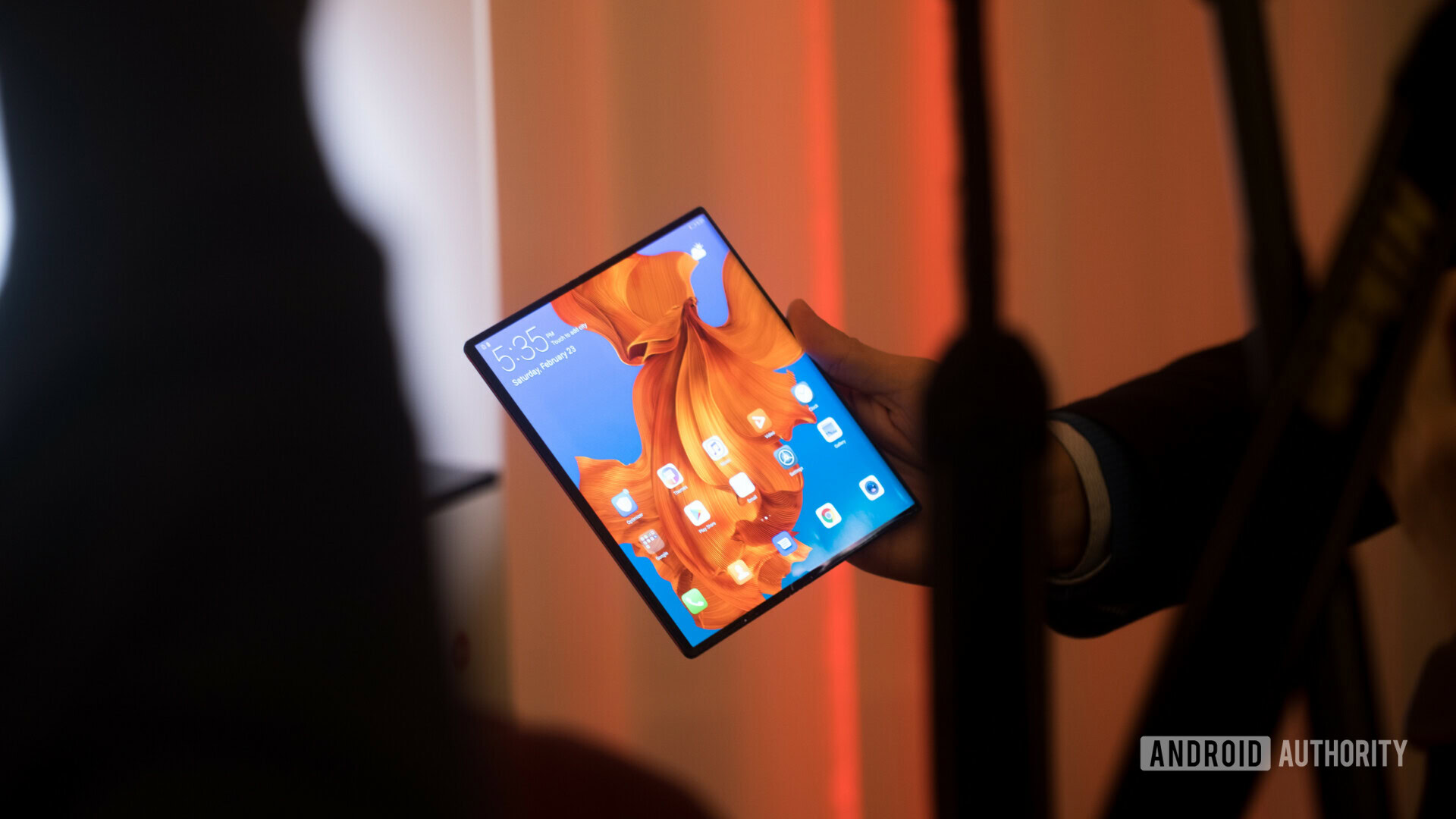 The new foldable phone HUAWEI Mate X used in tablet mode at a presentation at MWC 2019.