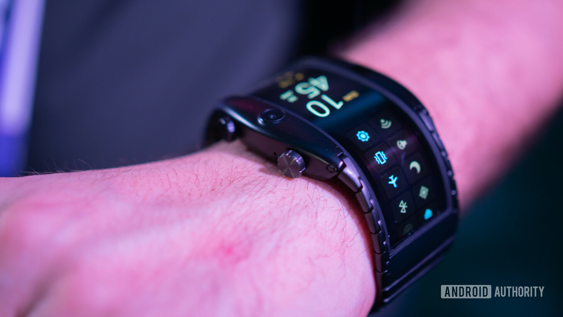 nubia Alpha on wrist at MWC 2019