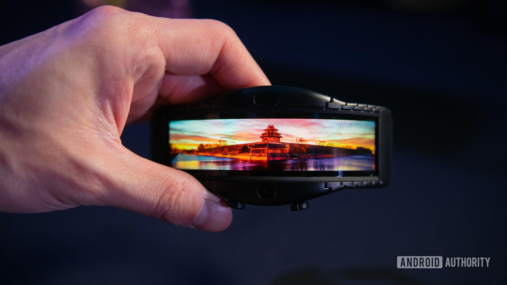 nubia Alpha Hands On flexible oled