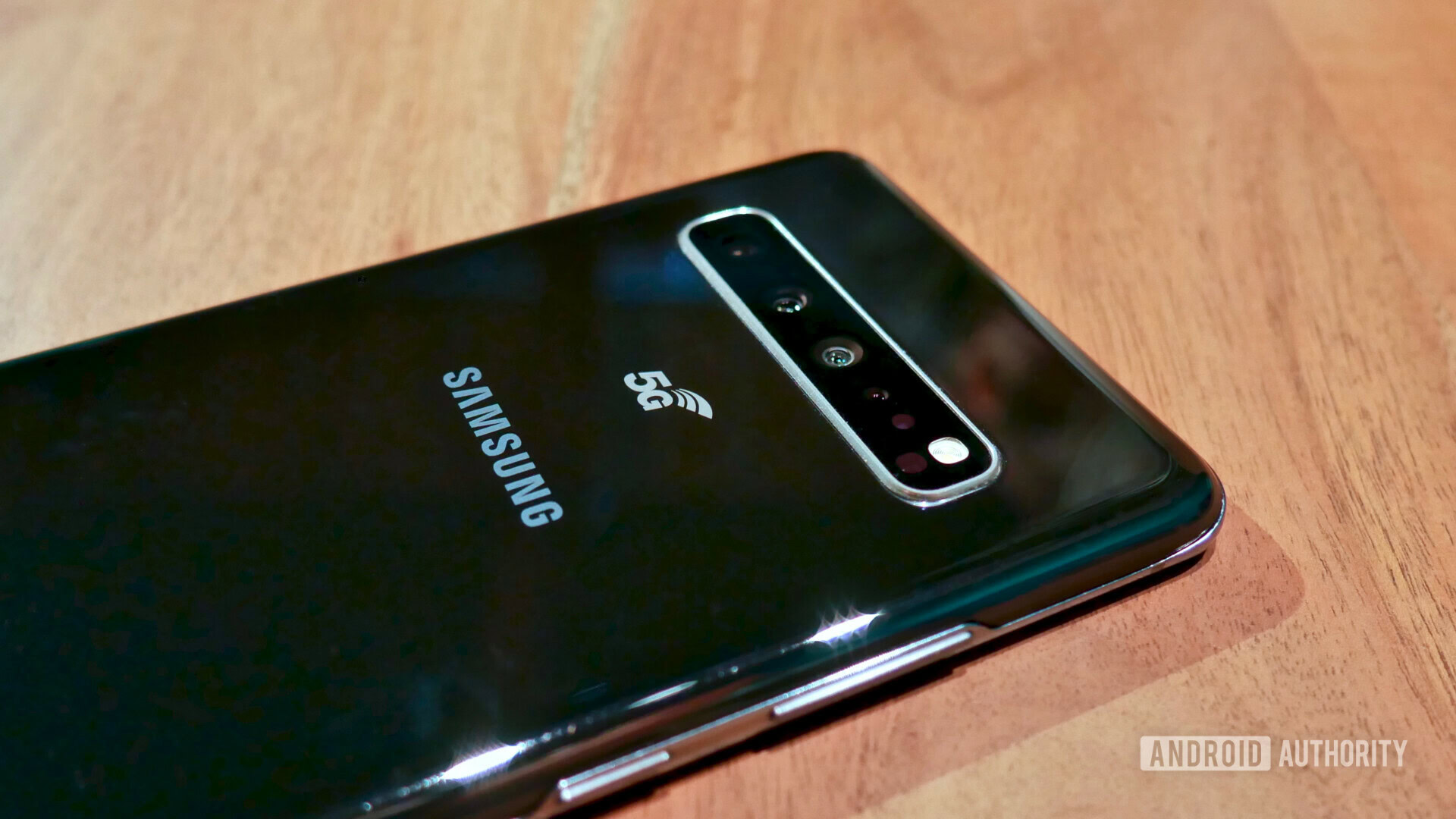 Galaxy Note 10 Exclusive Reveals Quad Camera, 5G Ambitions