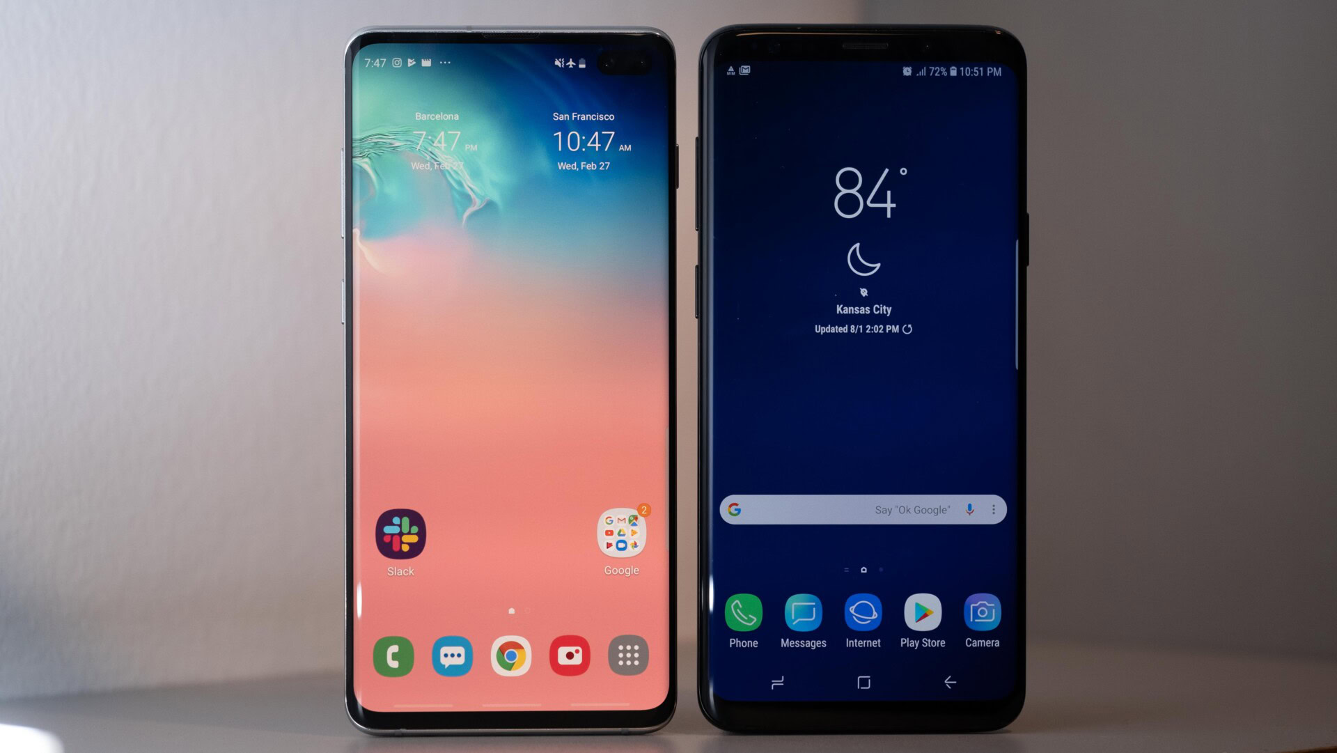 Куплю самсунг s10 новый. Galaxy s8 vs s10. Galaxy j8 vs s9 Plus.