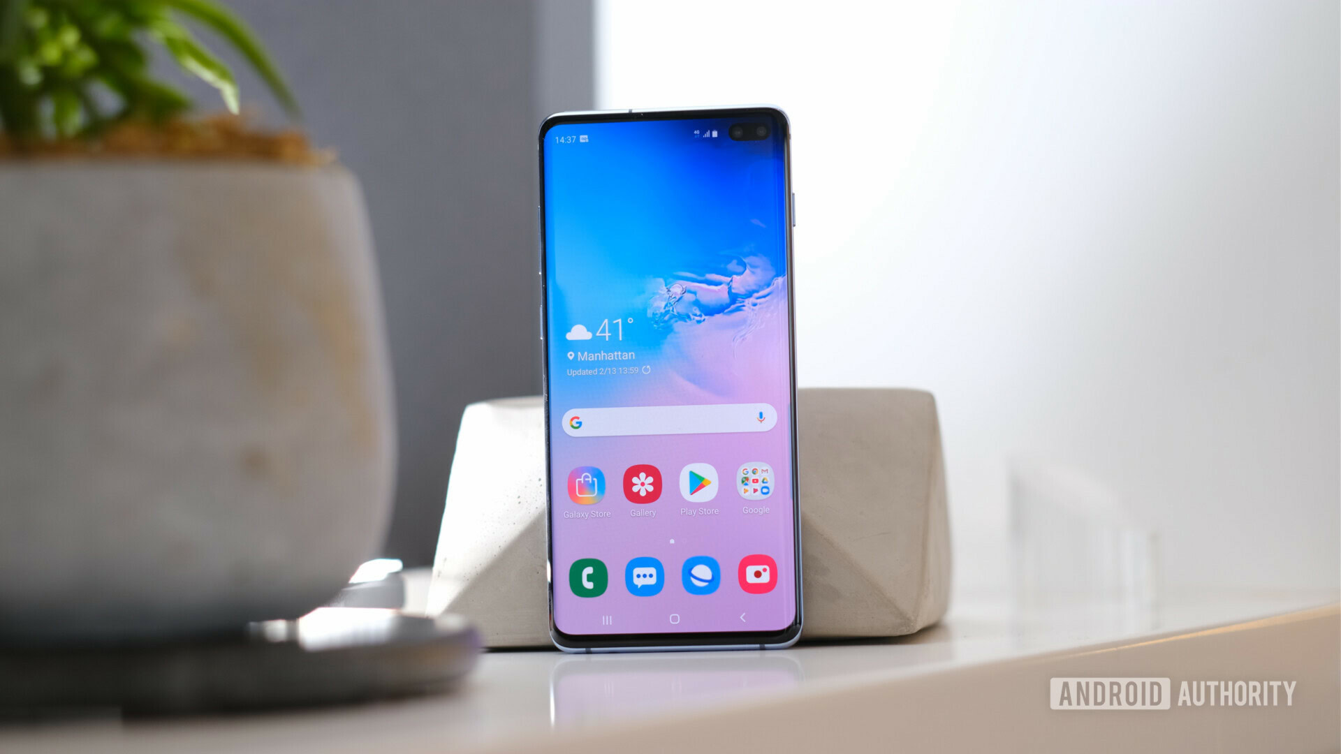 Samsung Galaxy S10 Plus screen