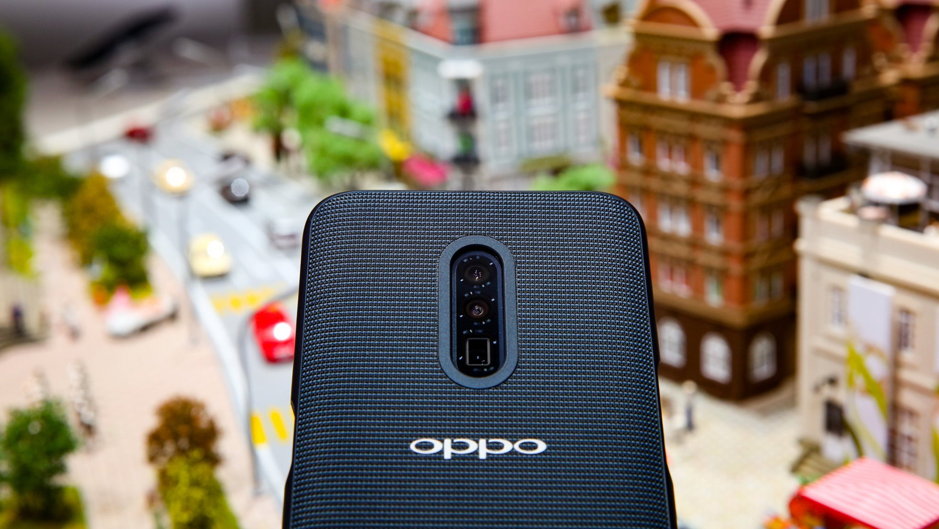 An Oppo phone with 10x zoom technology.