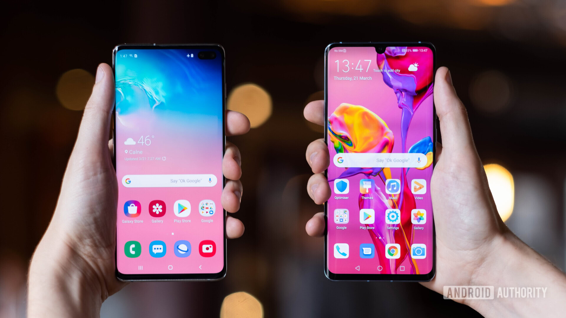 HUAWEI P30 Pro vs Samsung Galaxy S10 Plus front