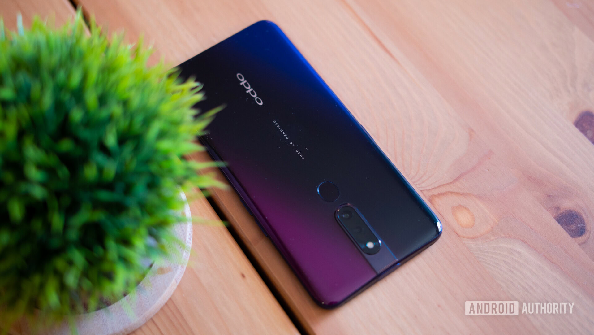 Back side view of the OPPO F11 Pro rear glass in gradient color.