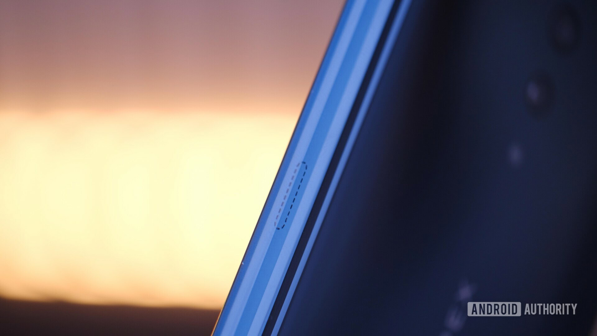 Side view of the vivo APEX 2019 concept focusing on the capacitative power button