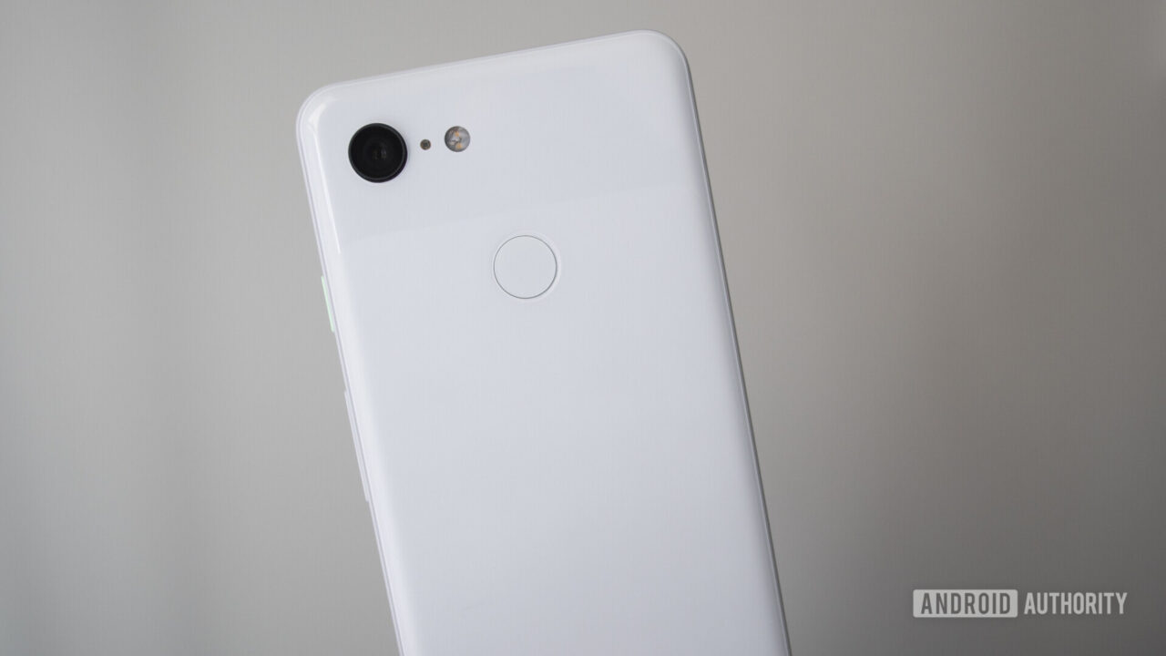 Google Pixel 911 calling bug caused by Microsoft Teams (Updated)