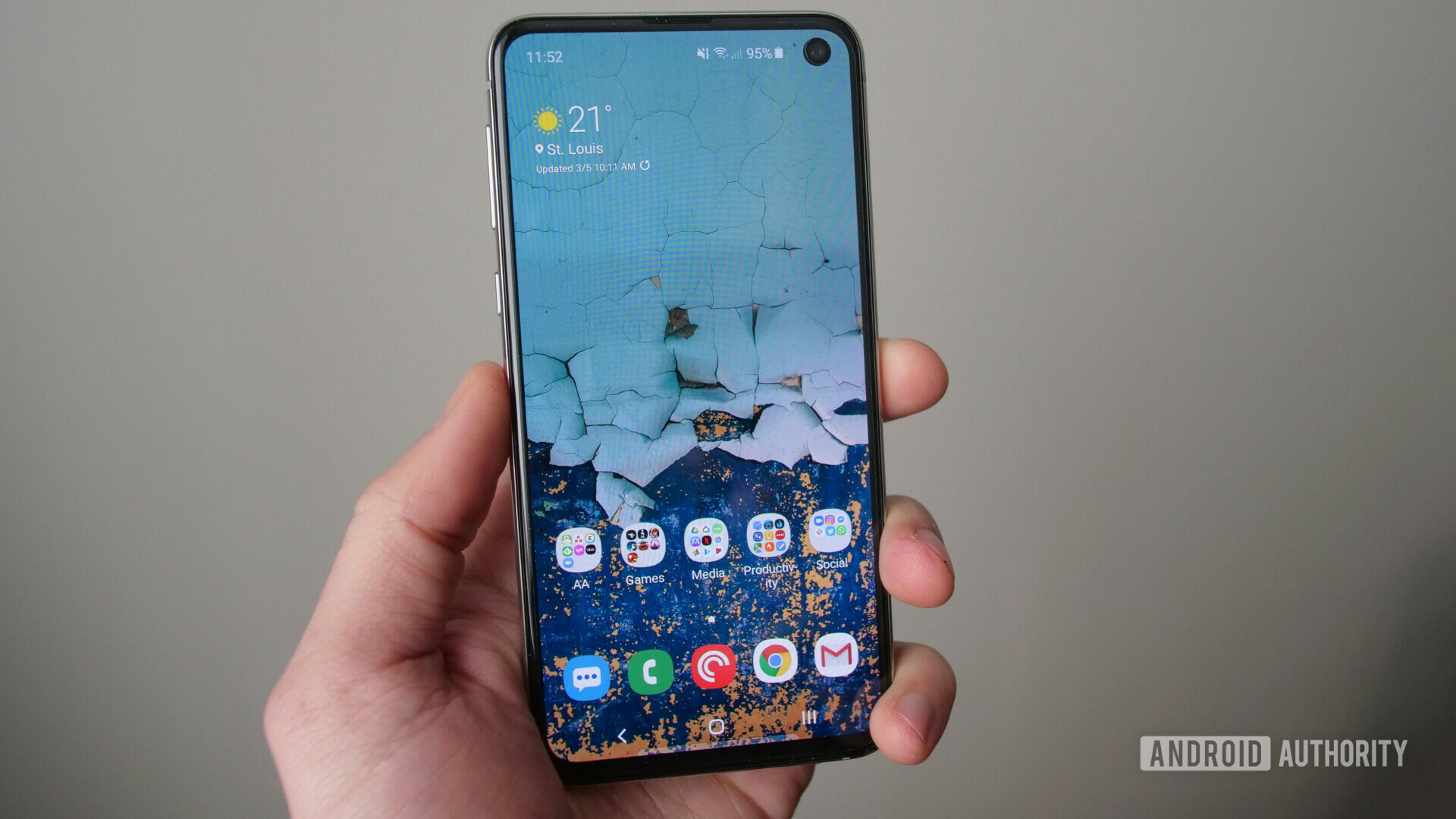 samsung galaxy s10e software display android pie