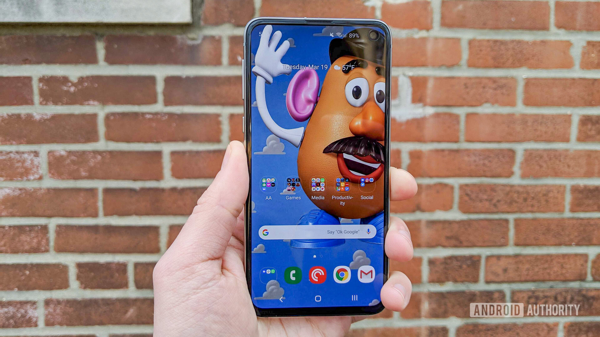 Samsung Galaxy S10e Toy Story Wallpaper